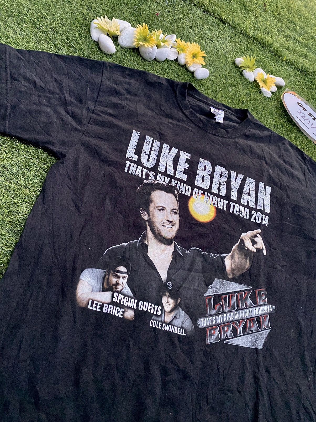 Band Tees STEAL 🔥 Luke Bryan Tour 2014 T Shirt Band Tees Size US L / EU 52-54 / 3 - 1 Thumbnail