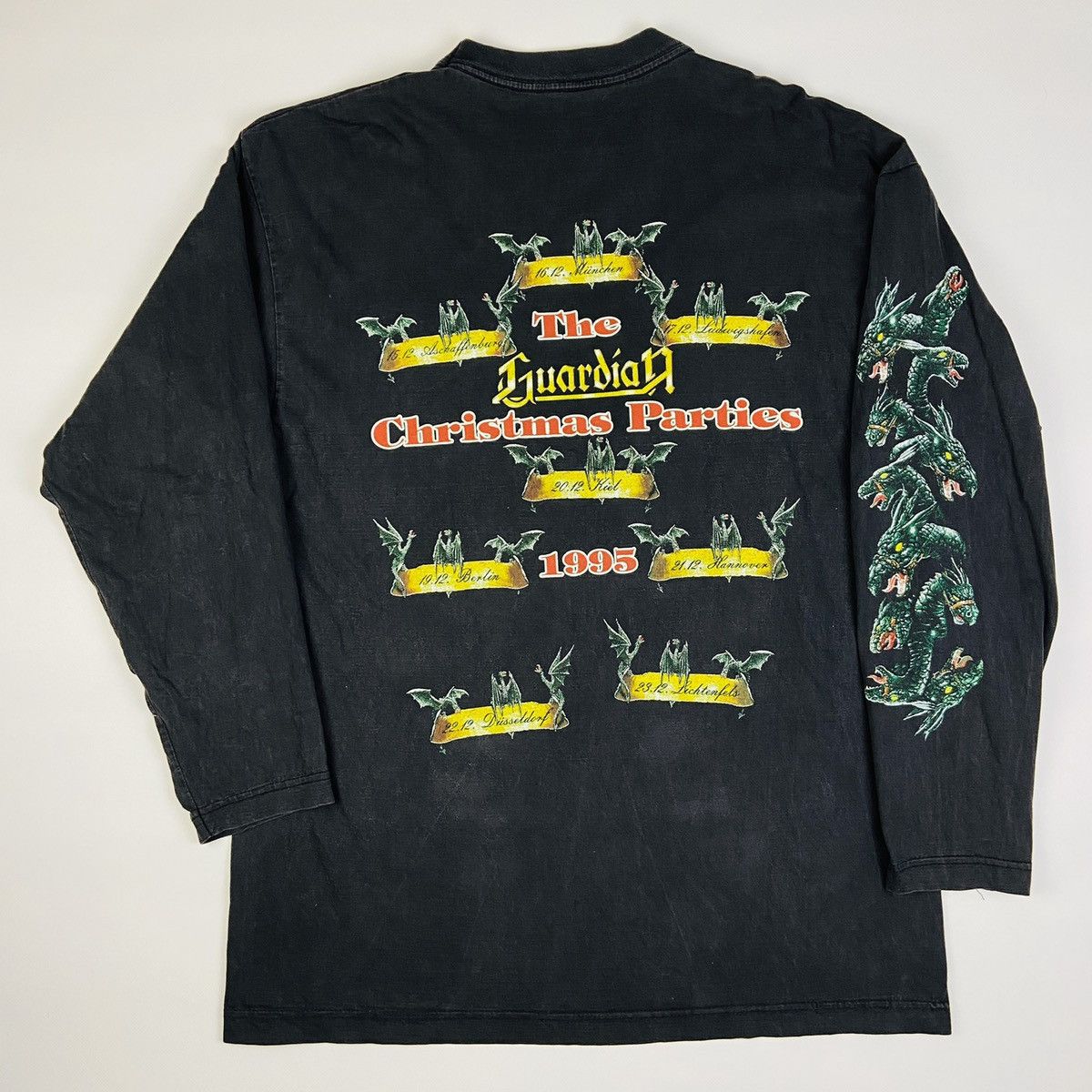Band Tees VERY 1995 RARE BLIND GUARDIAN THE CHRISTMAS PARTIES TOUR Size US XL / EU 56 / 4 - 2 Thumbnail