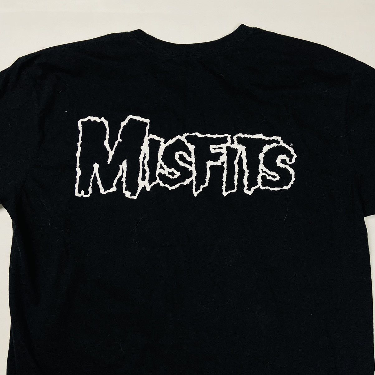 Band Tees CRIMSON GHOST MISFITS VINTAGE VERY RARE BIG PRINT SKULL TEE Size US XL / EU 56 / 4 - 4 Thumbnail