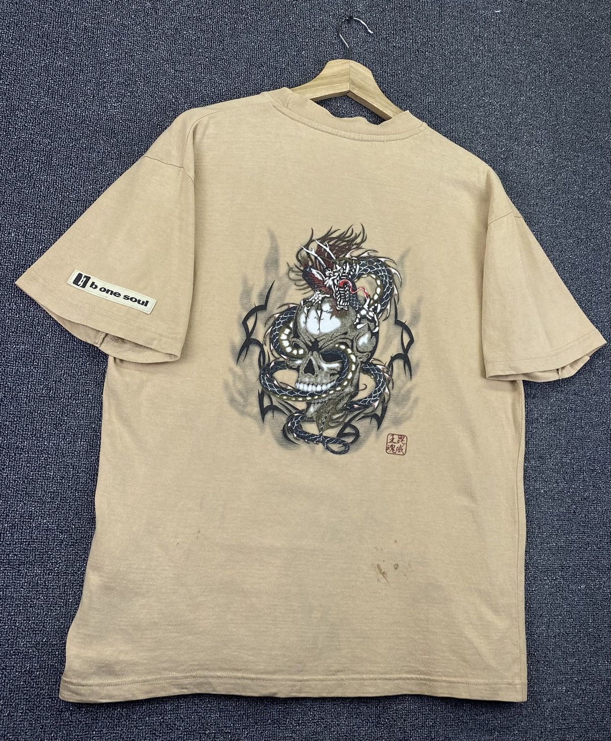 Vintage Vintage Dragons X Skulls Printed By B One Soul Tee T Shirts Size US L / EU 52-54 / 3 - 2 Thumbnail