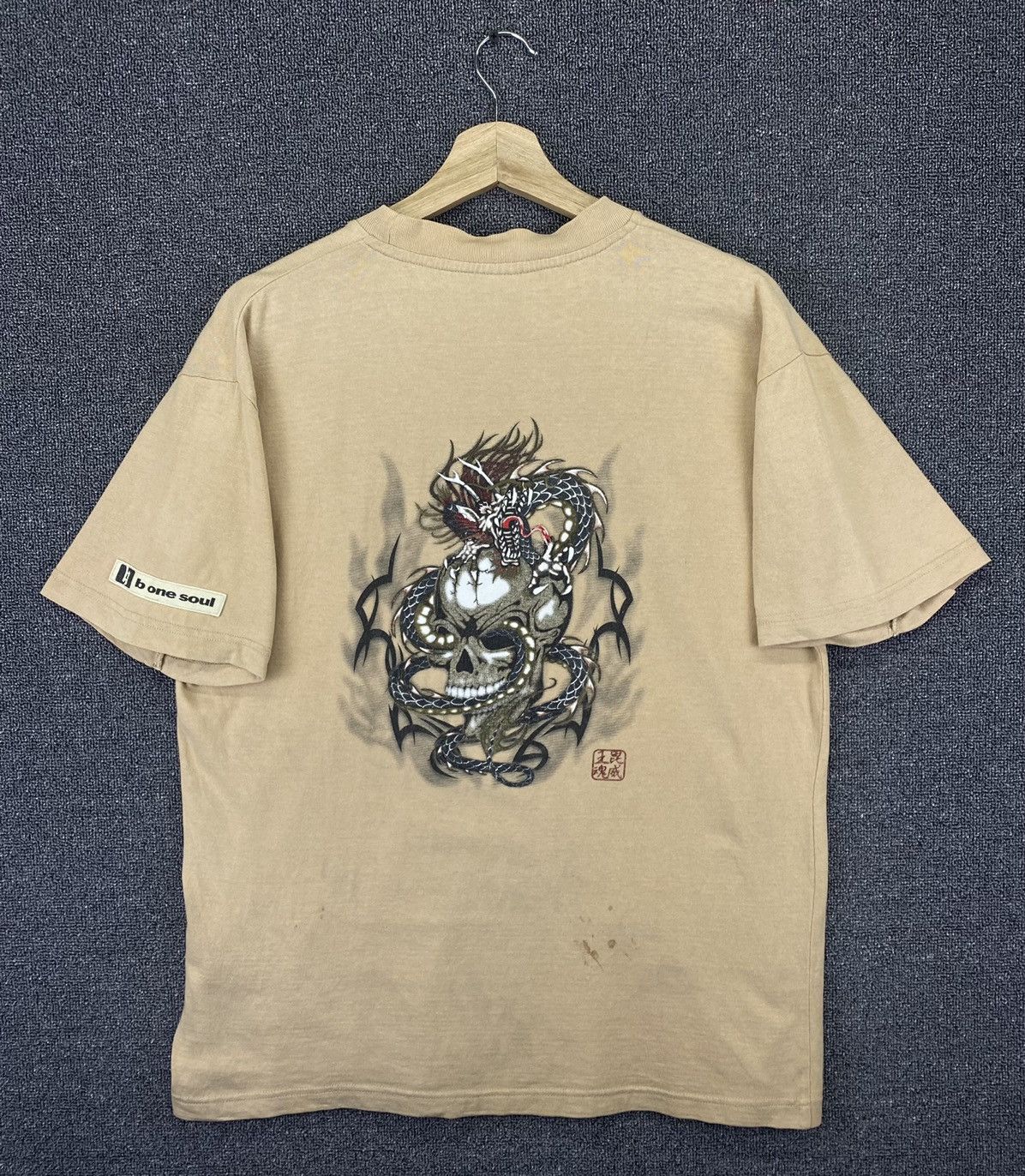 Vintage Vintage Dragons X Skulls Printed By B One Soul Tee T Shirts Size US L / EU 52-54 / 3 - 1 Thumbnail