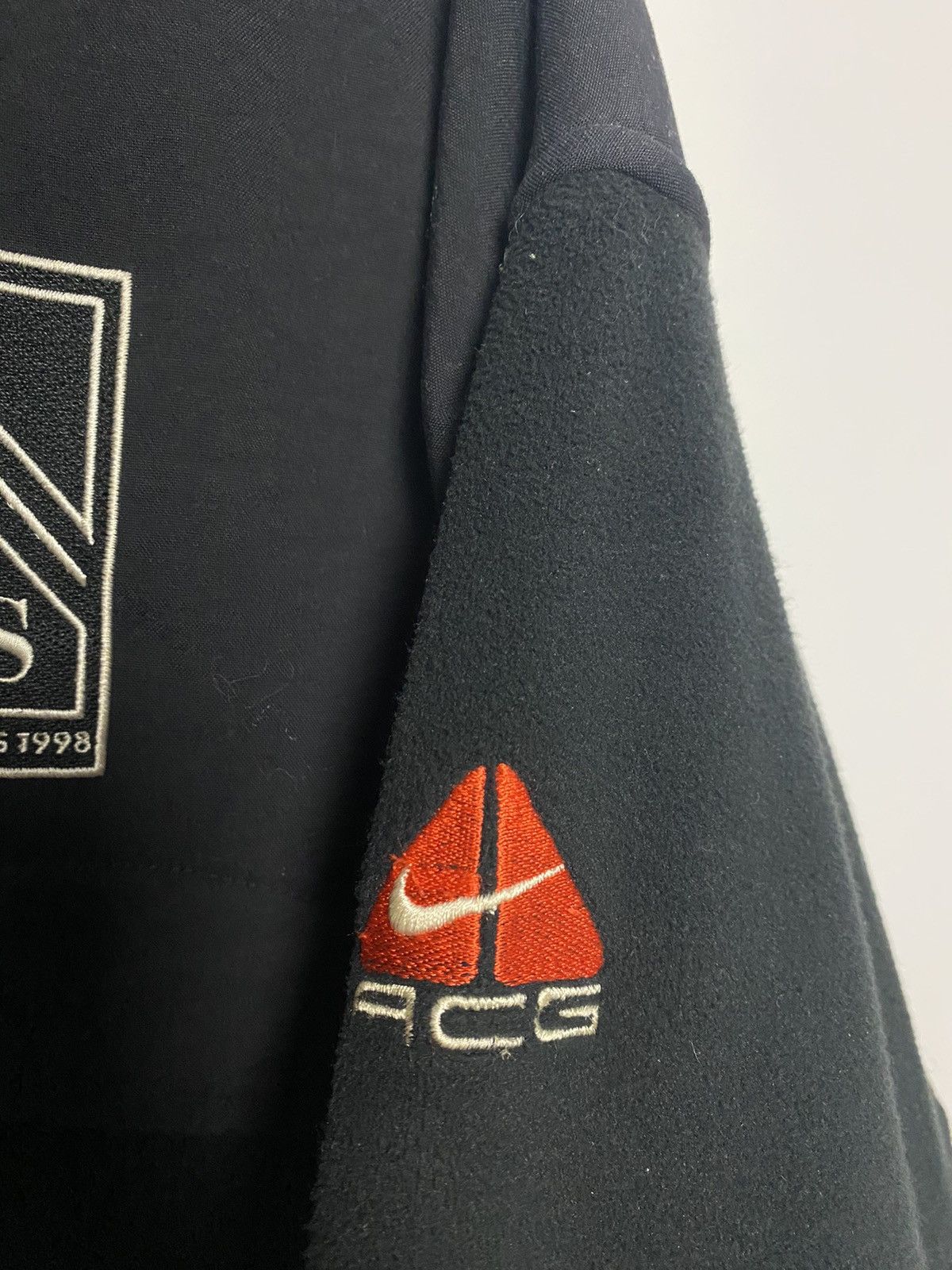 Nike ACG Nike ACG vintage cargo fleece jacket black 2000s 90s Size US XL / EU 56 / 4 - 5 Thumbnail