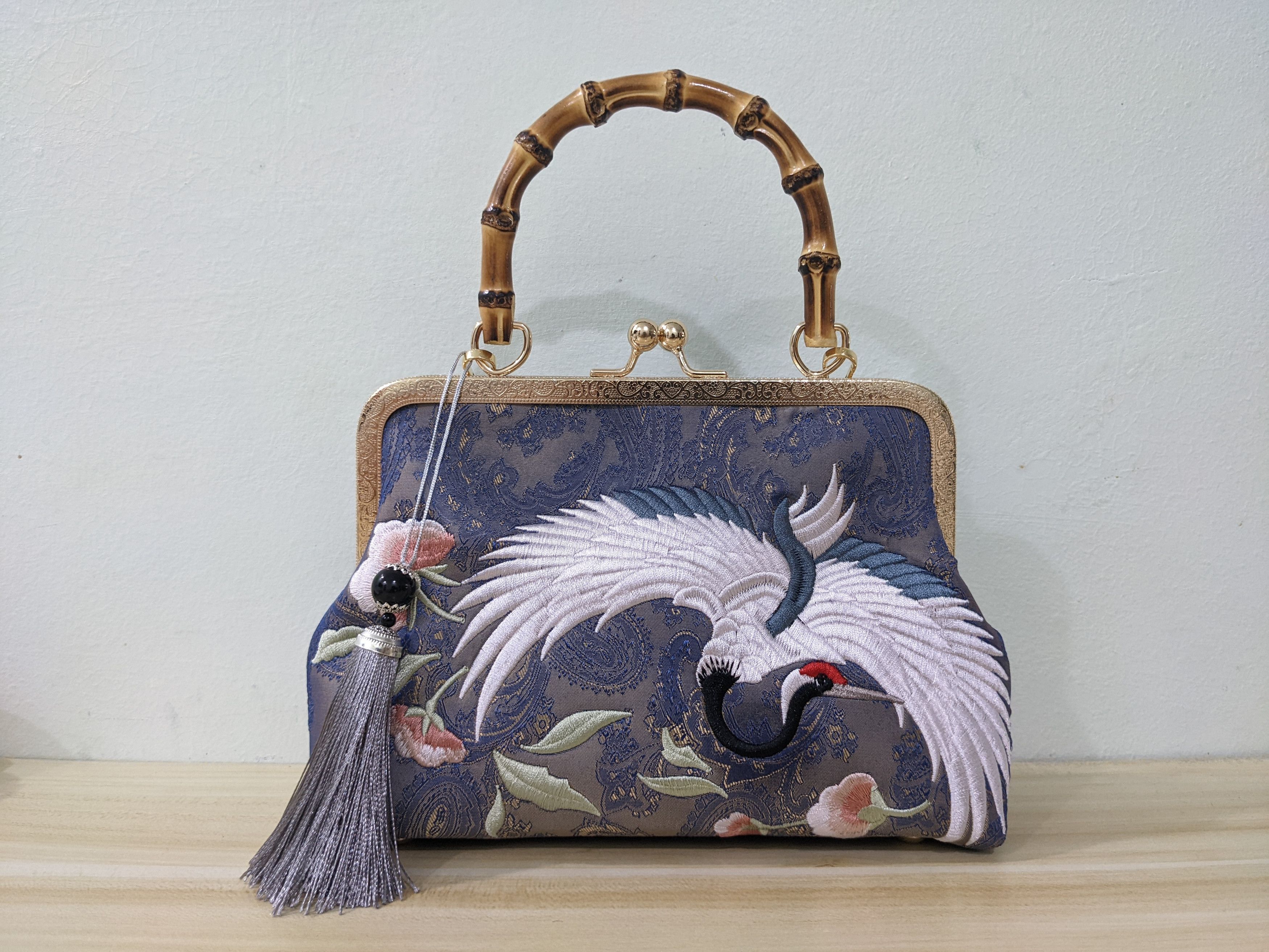 Handmade Handmade Silk Bag in Embroidered Crane Japan Motif Size ONE SIZE - 1 Thumbnail