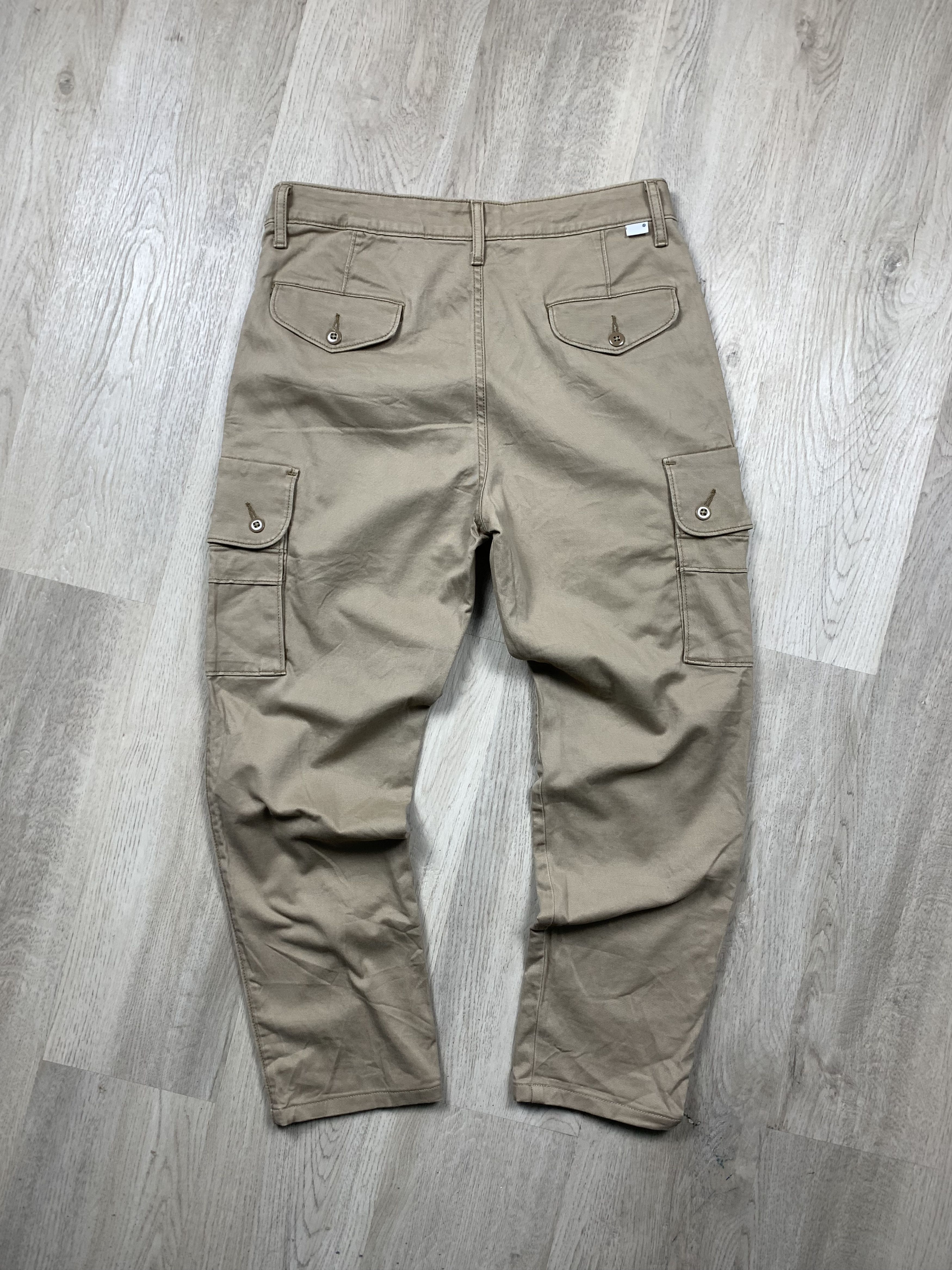 Levi's × Levi's Vintage Clothing × Vintage Levis Vintage Cargo Pants Loose Fit Size US 31 - 1 Thumbnail