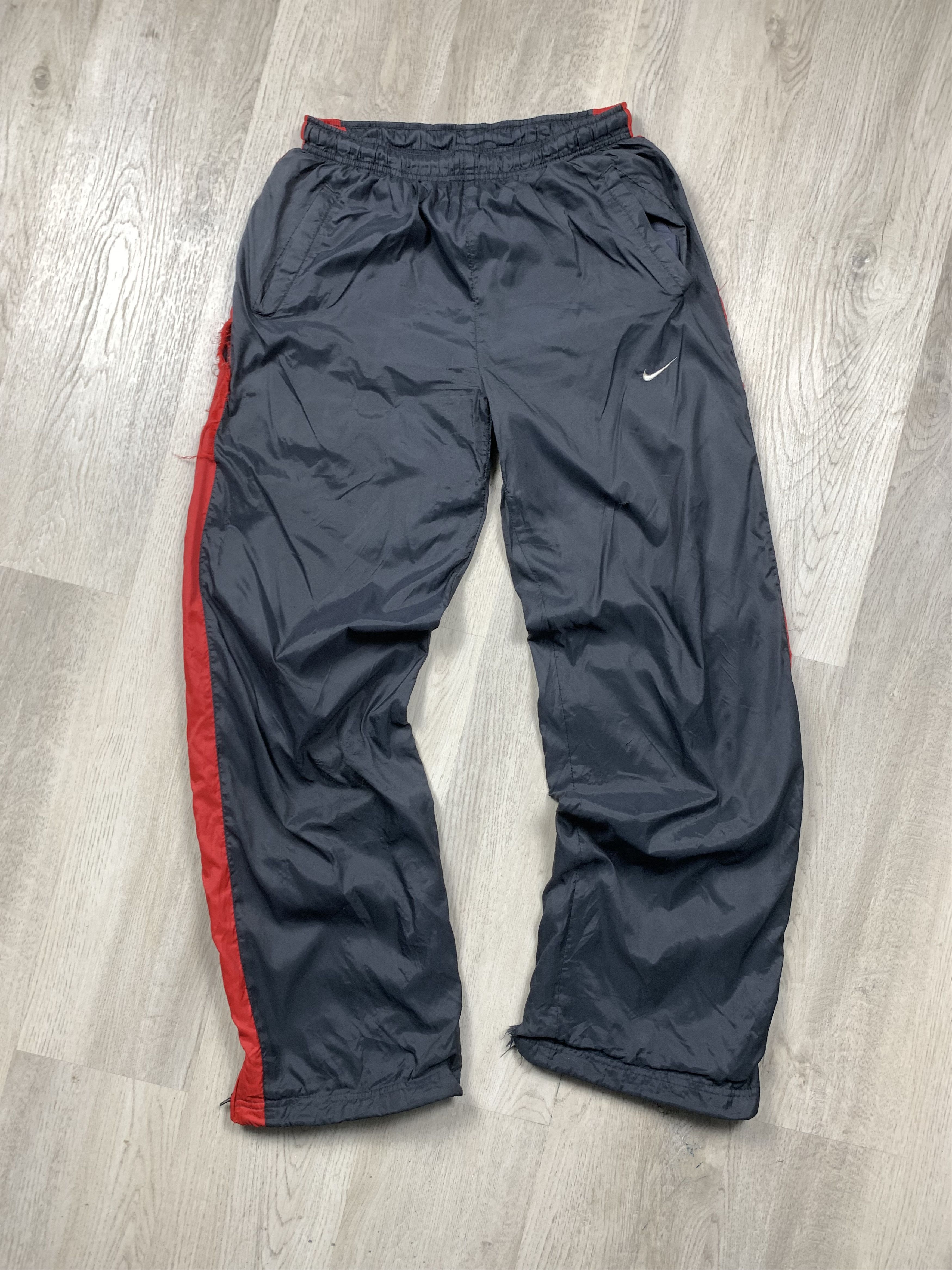 Nike × Vintage Nike Vintage Distressed Nylon Pants Y2K Drill Gorpcore Size US 32 / EU 48 - 1 Thumbnail