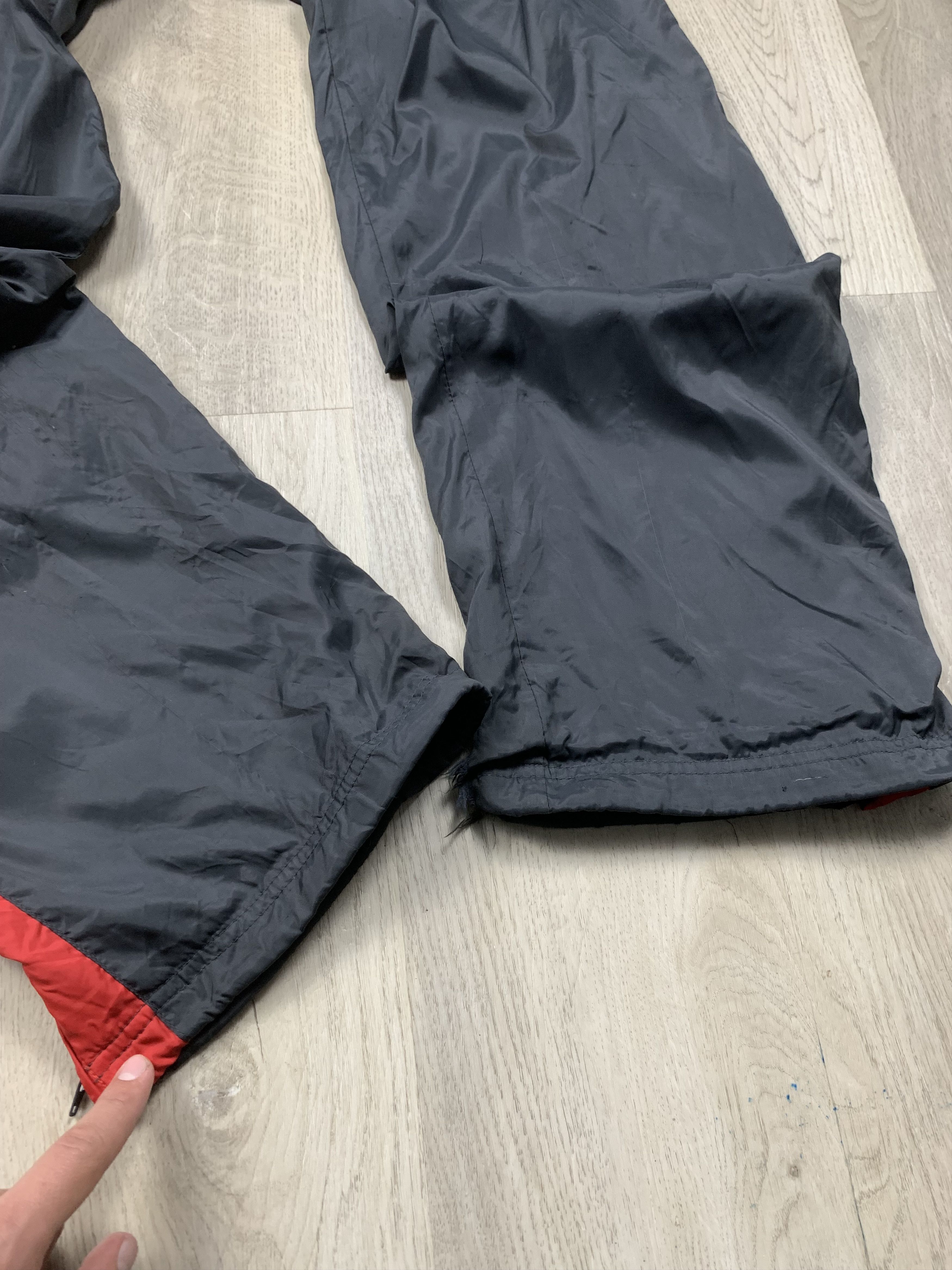 Nike × Vintage Nike Vintage Distressed Nylon Pants Y2K Drill Gorpcore Size US 32 / EU 48 - 8 Thumbnail