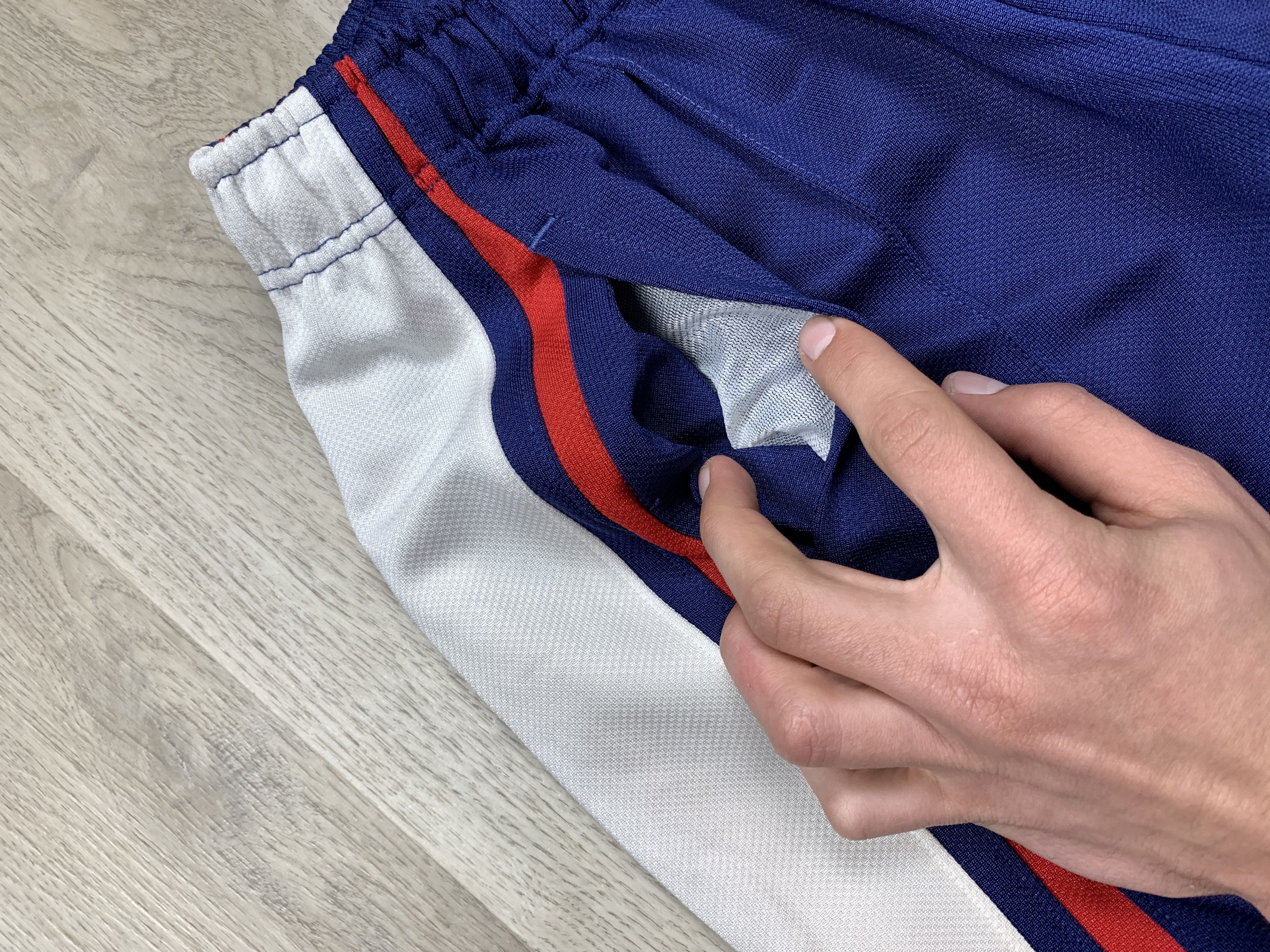 Champion 90'S Vintage Champion Big Logo Pants Size US 34 / EU 50 - 6 Thumbnail
