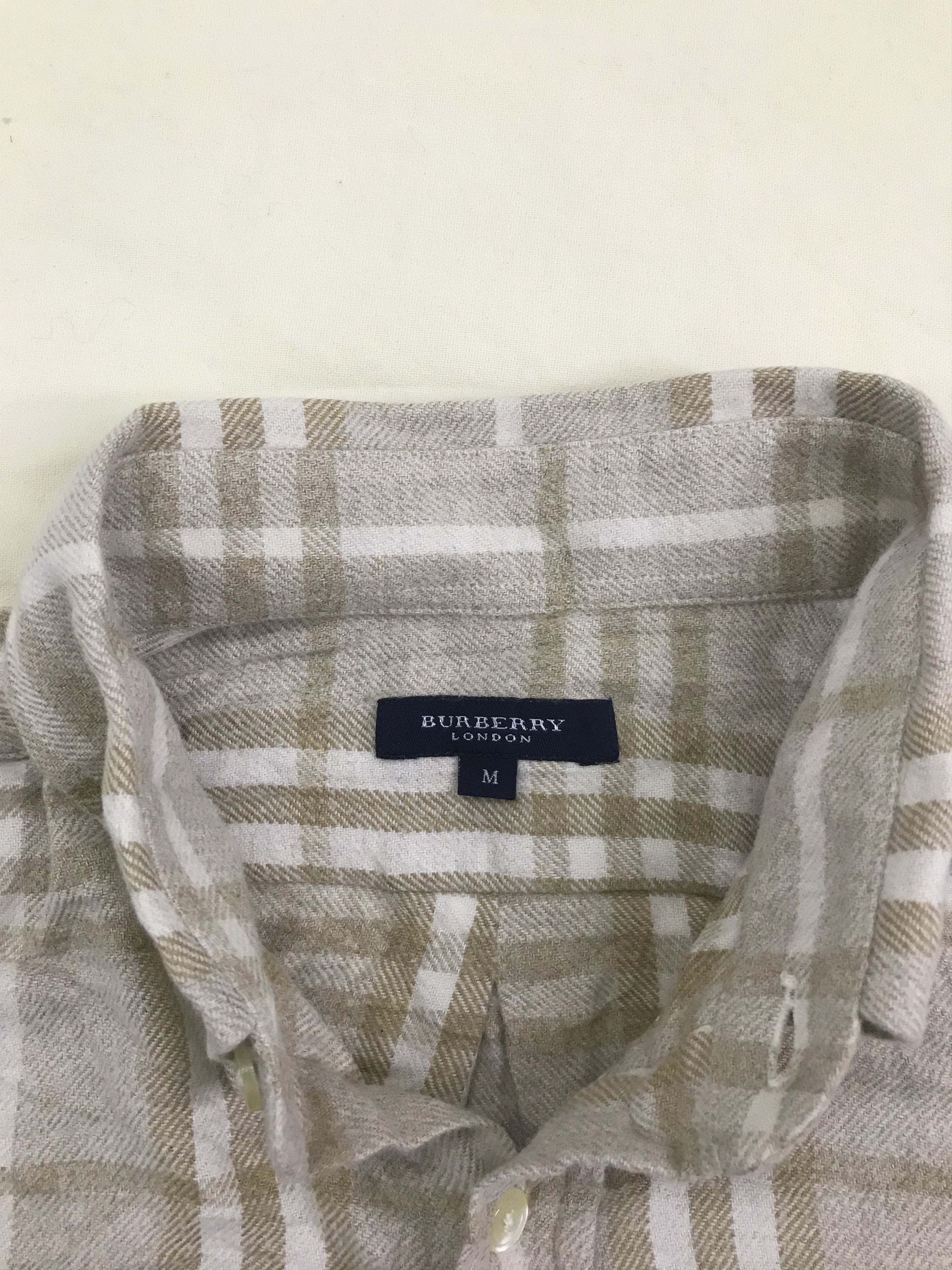 Burberry Burberry novacheck Size US M / EU 48-50 / 2 - 2 Thumbnail