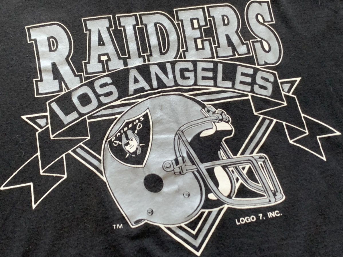 NFL Raiders NFL vintage t shirt Size US XL / EU 56 / 4 - 4 Thumbnail