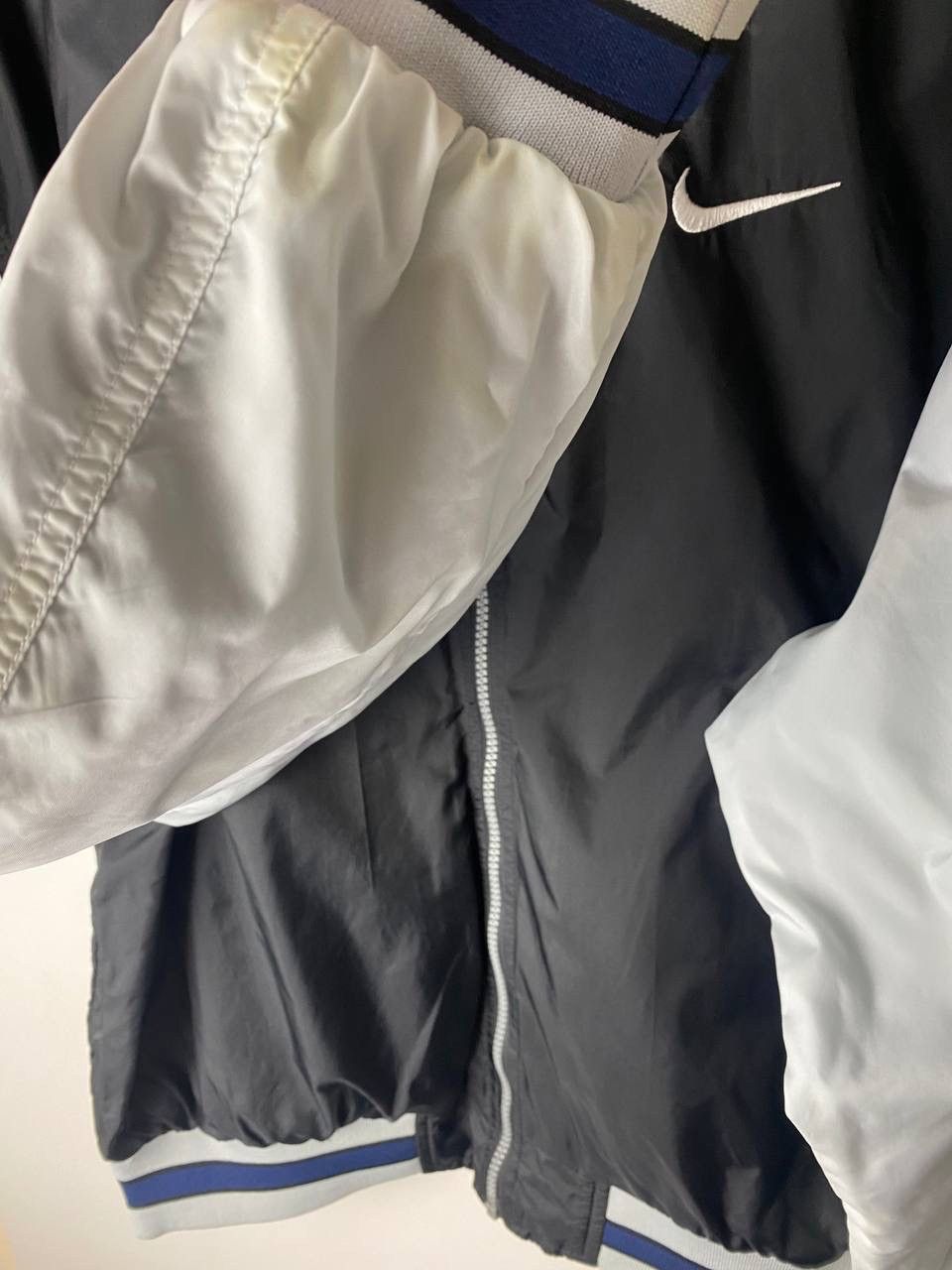 Vintage Nike big swoosh vintage bomber size L Size US L / EU 52-54 / 3 - 9 Thumbnail