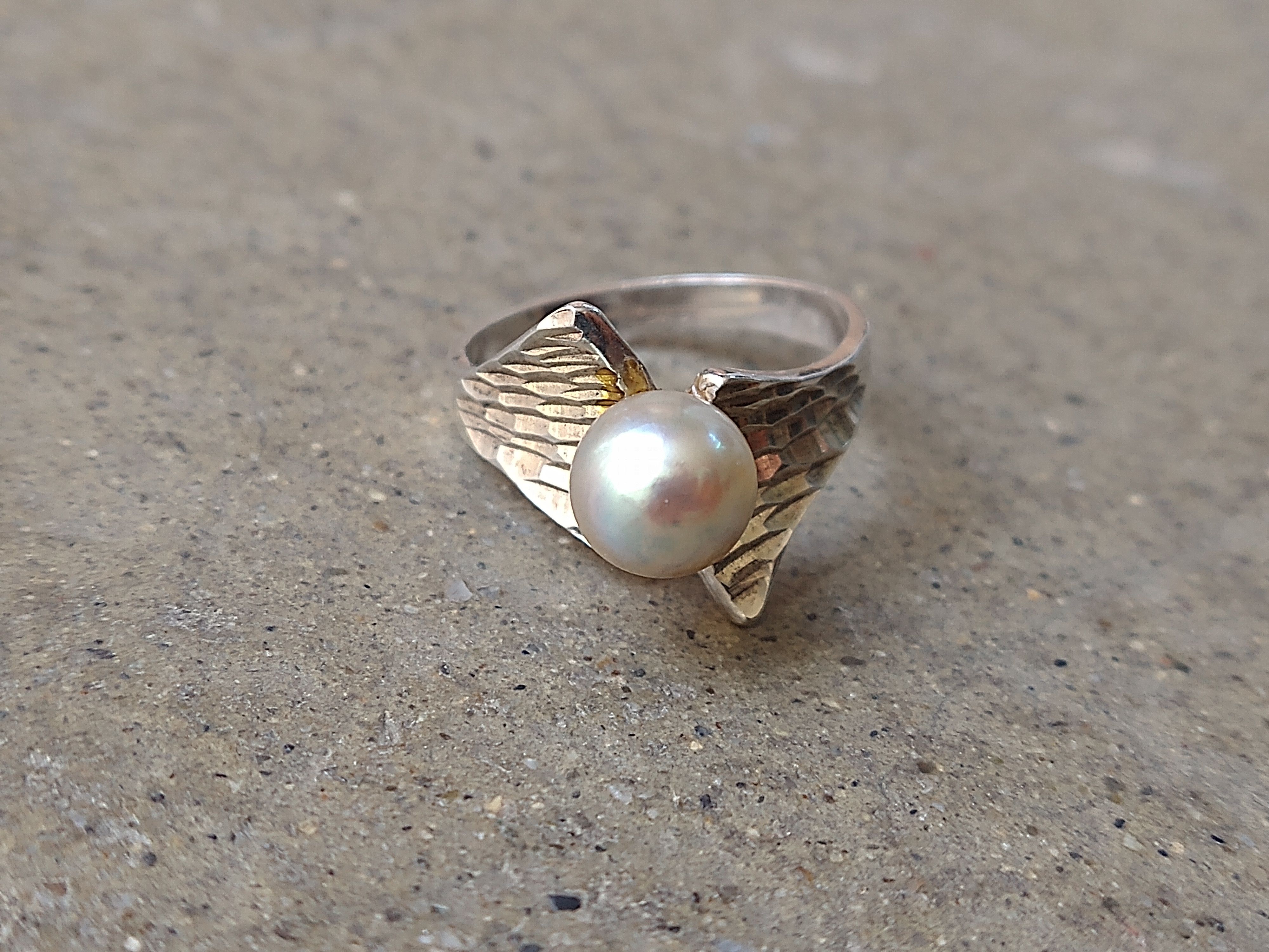 Jewelry × Vintage Sterling Silver Ring Pearl Size 6.75 Modern Avant Garde Size ONE SIZE - 2 Thumbnail