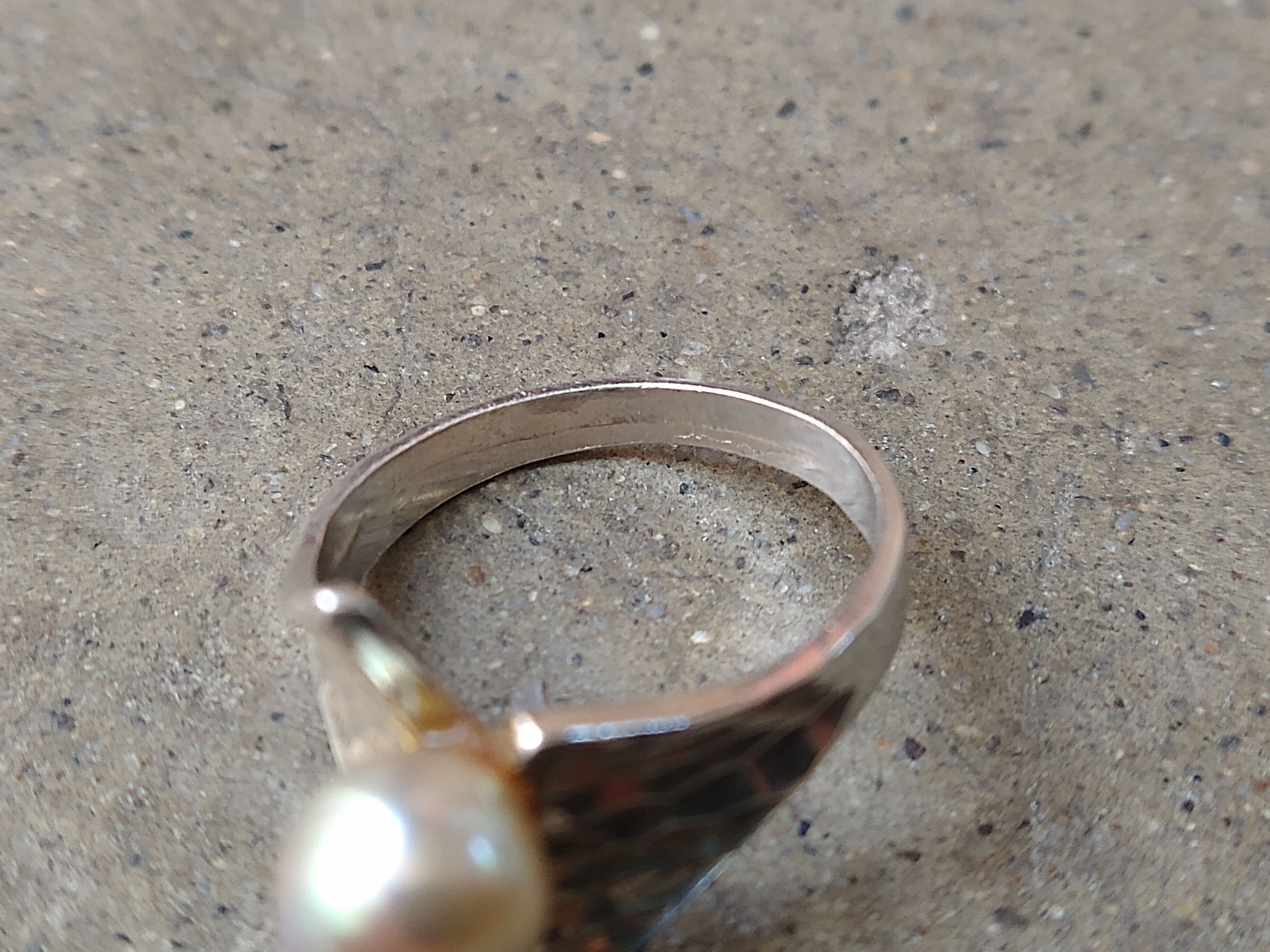 Jewelry × Vintage Sterling Silver Ring Pearl Size 6.75 Modern Avant Garde Size ONE SIZE - 6 Thumbnail