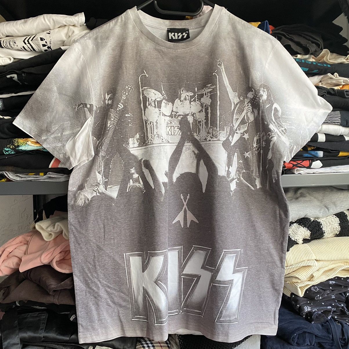 Band Tees KISS BAND TOUR ALL OVER PRINTED SHOW T SHIRT Size US M / EU 48-50 / 2 - 1 Thumbnail