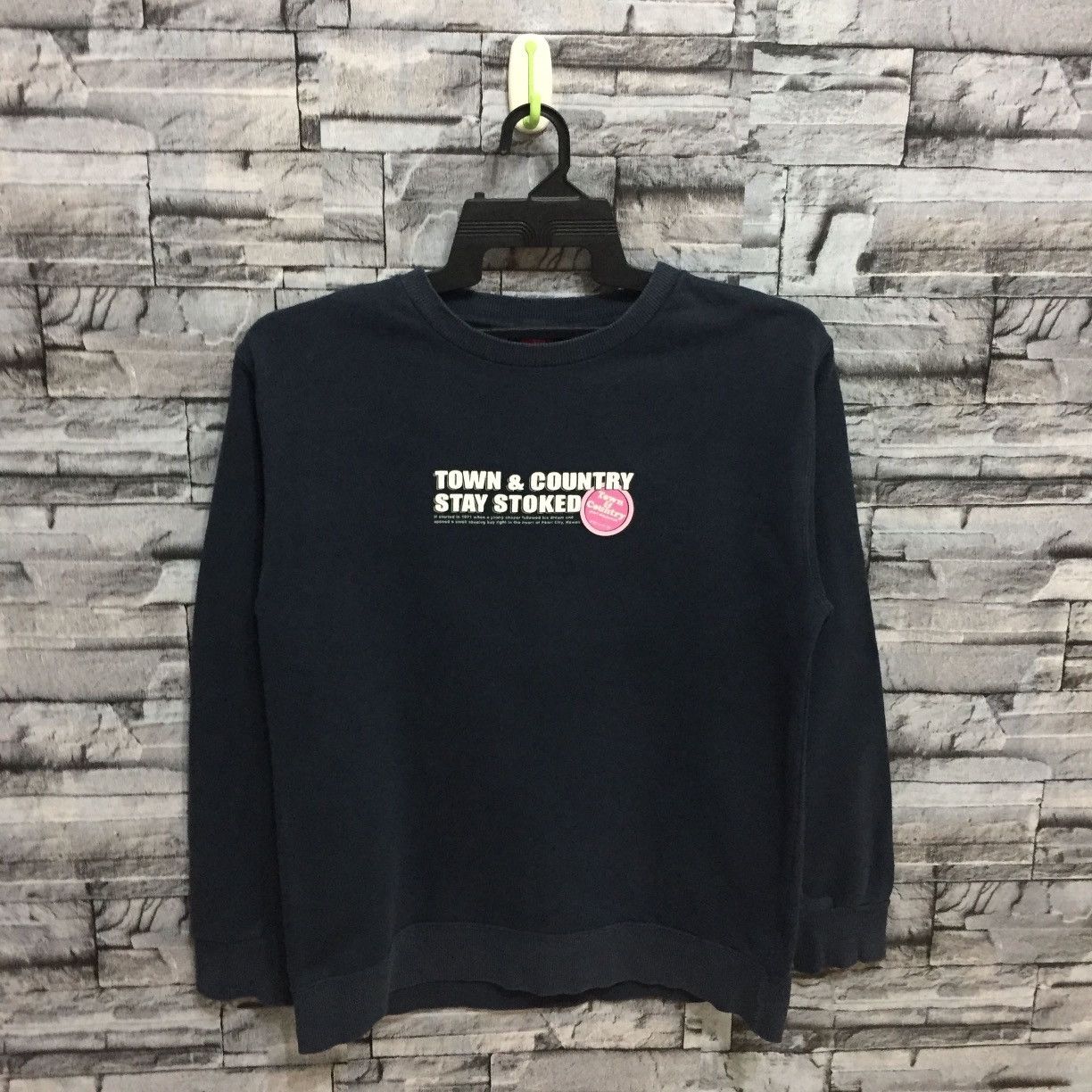 Vintage Vintage Town & Country Surf sweatshirt spell out L fit M Size US M / EU 48-50 / 2 - 1 Thumbnail