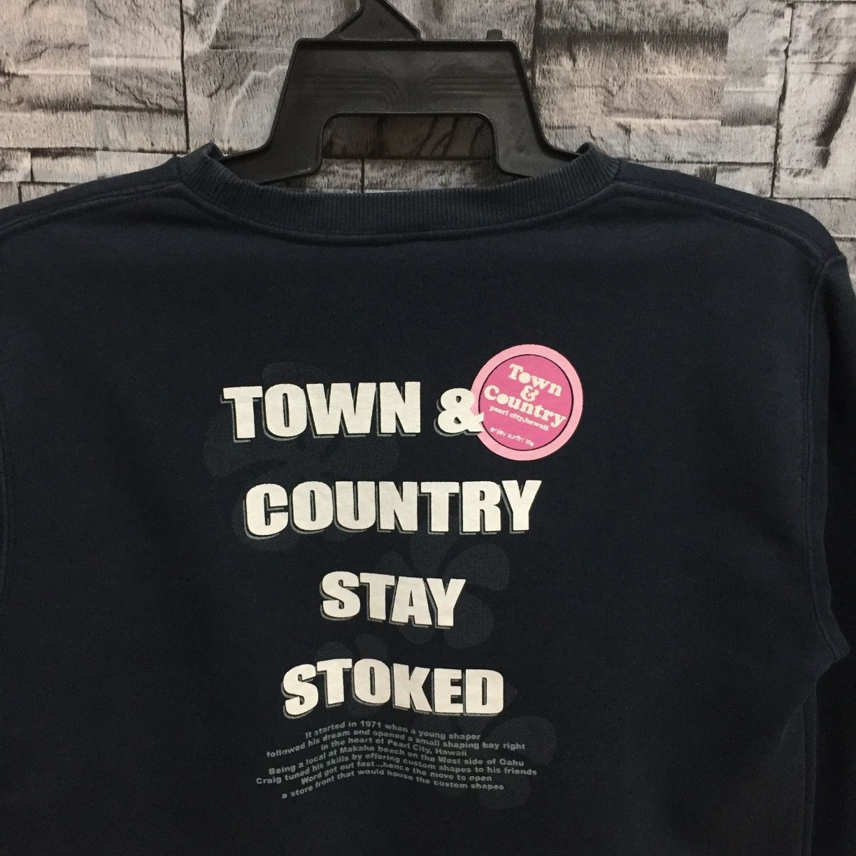 Vintage Vintage Town & Country Surf sweatshirt spell out L fit M Size US M / EU 48-50 / 2 - 7 Thumbnail