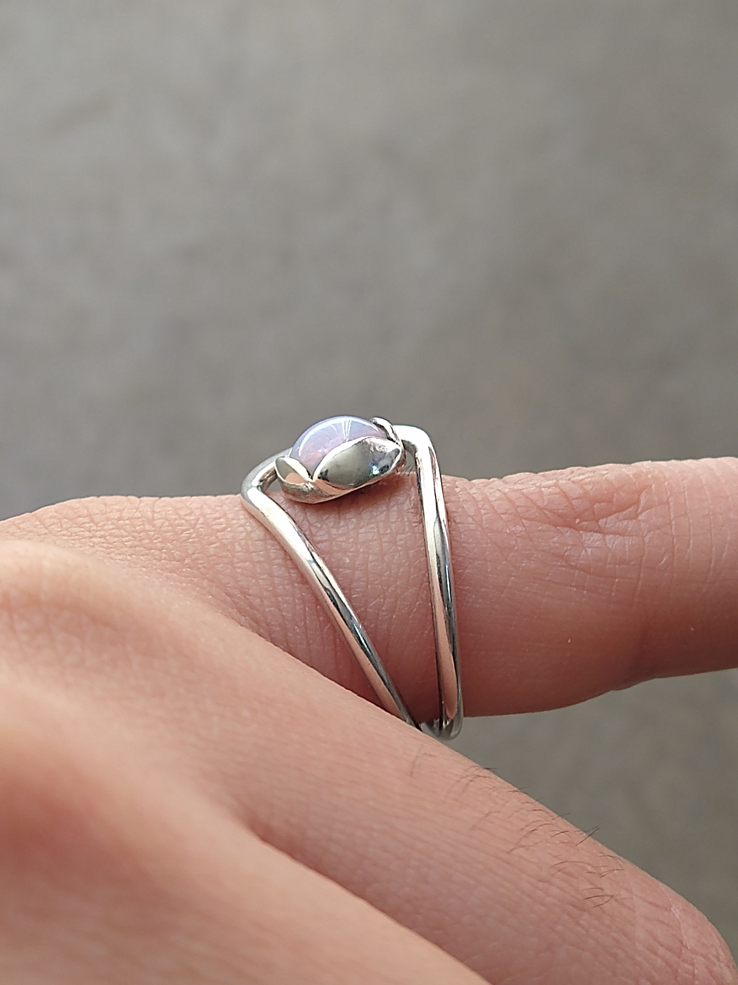 Other Sterling Silver Ring Size 8 Faux Opal Avant Garde Modern Size ONE SIZE - 11 Thumbnail