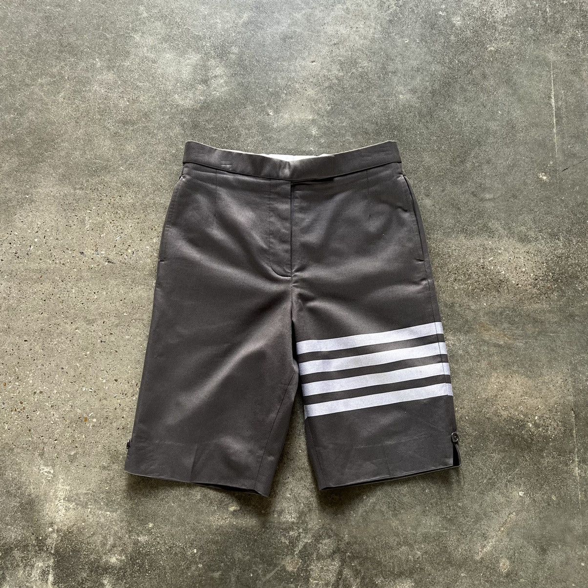 Thom Browne Thom Browne Shorts Size US 30 / EU 46 - 1 Thumbnail