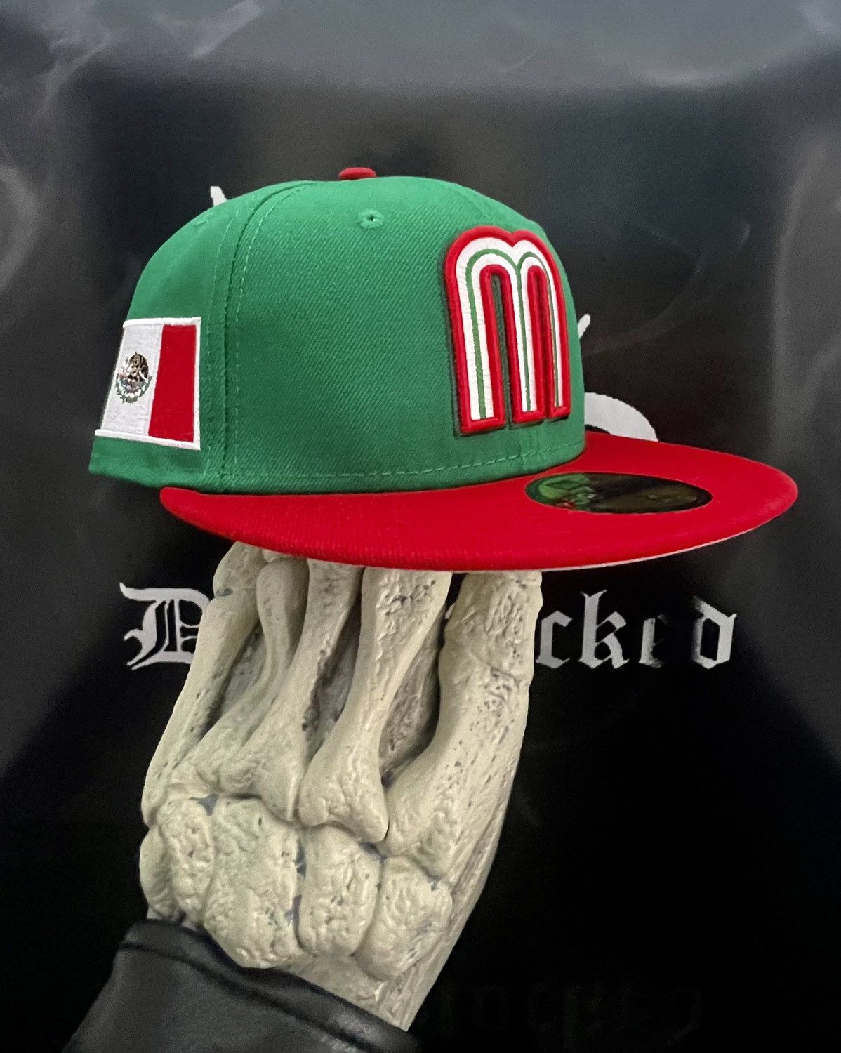 Hat Club × MyFitteds × New Era 7 1/8 - Mexico Flag World Hat Club × MyFitteds × New Era 7 1/8 - Mexico Flag World