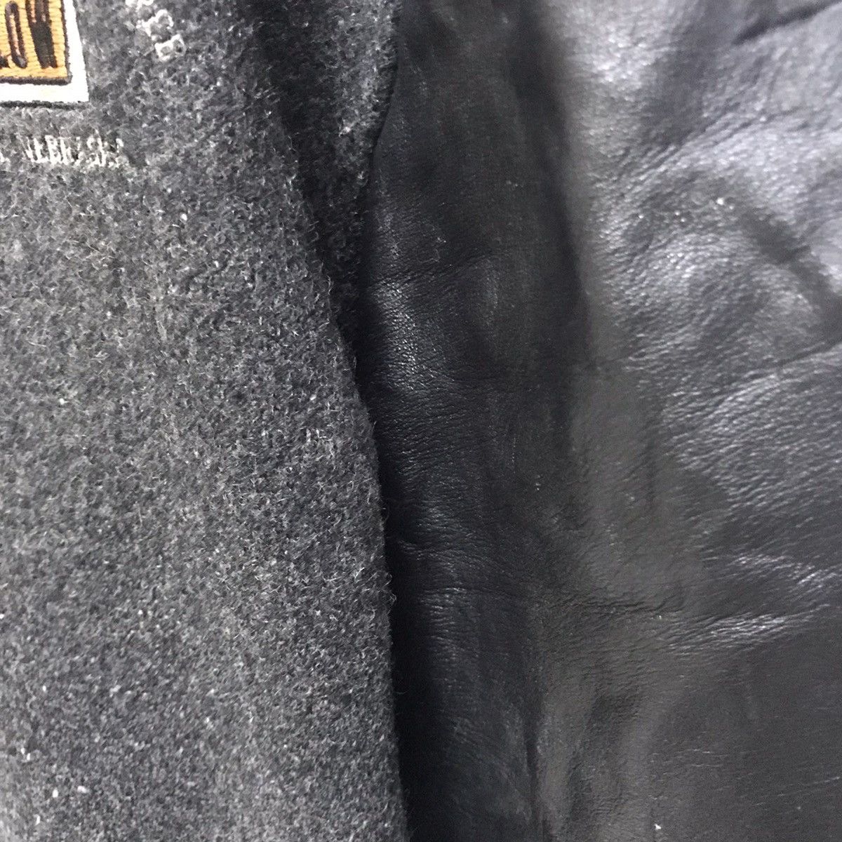 Vintage Vintage varsity wool jacket leather sleeve Size US L / EU 52-54 / 3 - 6 Thumbnail