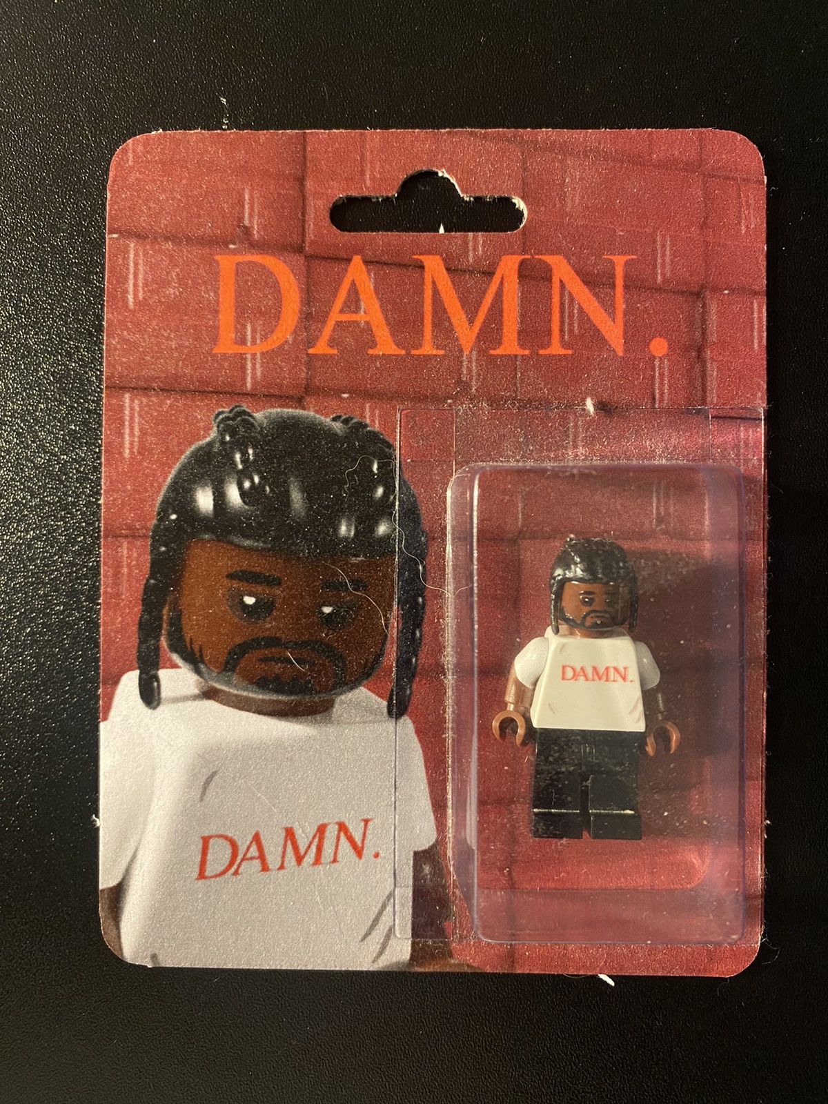 Figurine Kendrick Lamar - Studio Wander - Résine Dorée 17cm - Collection Rap USA - NEUVE