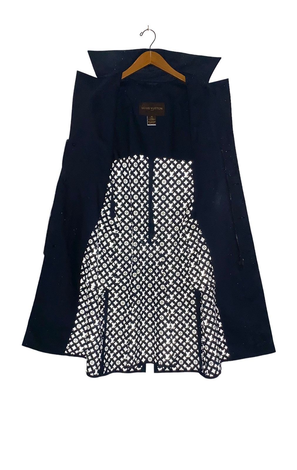 Louis Vuitton Rare Louis Vuitton Monogram Reflective Waterproof Coat Italy Size US S / EU 44-46 / 1 - 5 Thumbnail