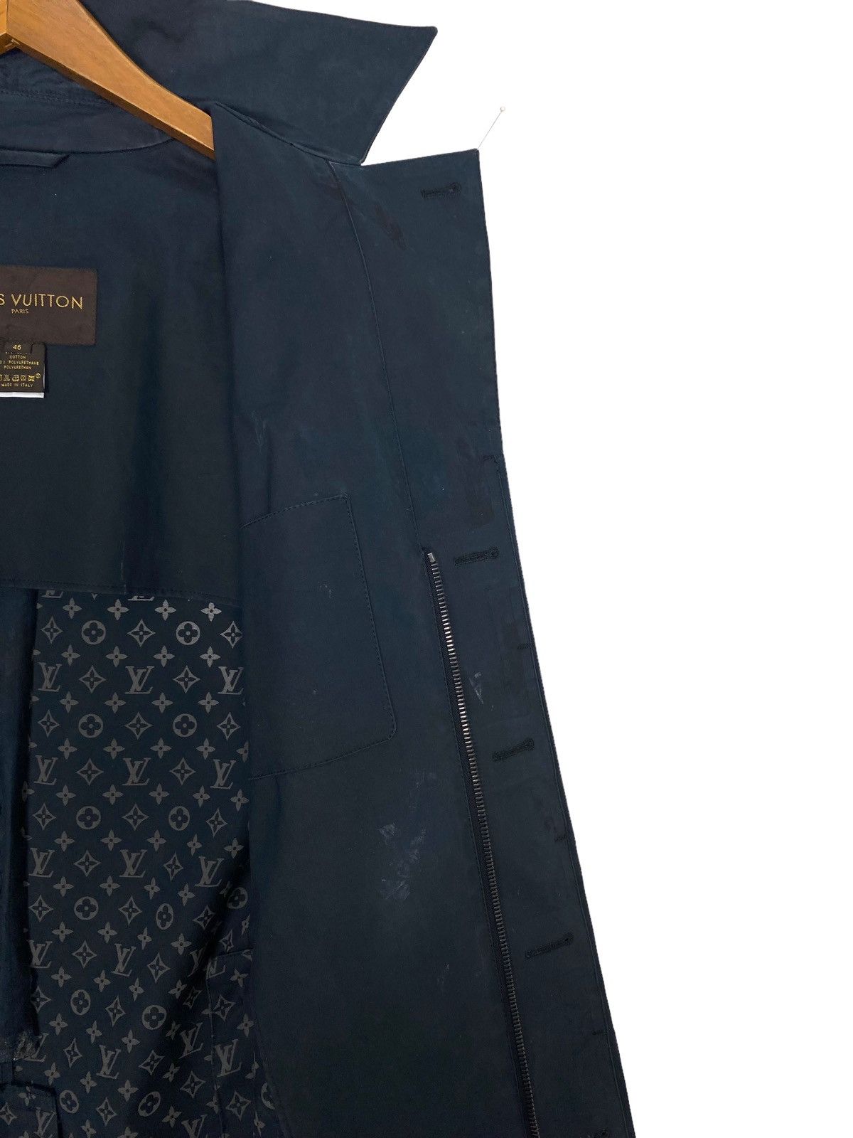 Louis Vuitton Rare Louis Vuitton Monogram Reflective Waterproof Coat Italy Size US S / EU 44-46 / 1 - 22 Thumbnail