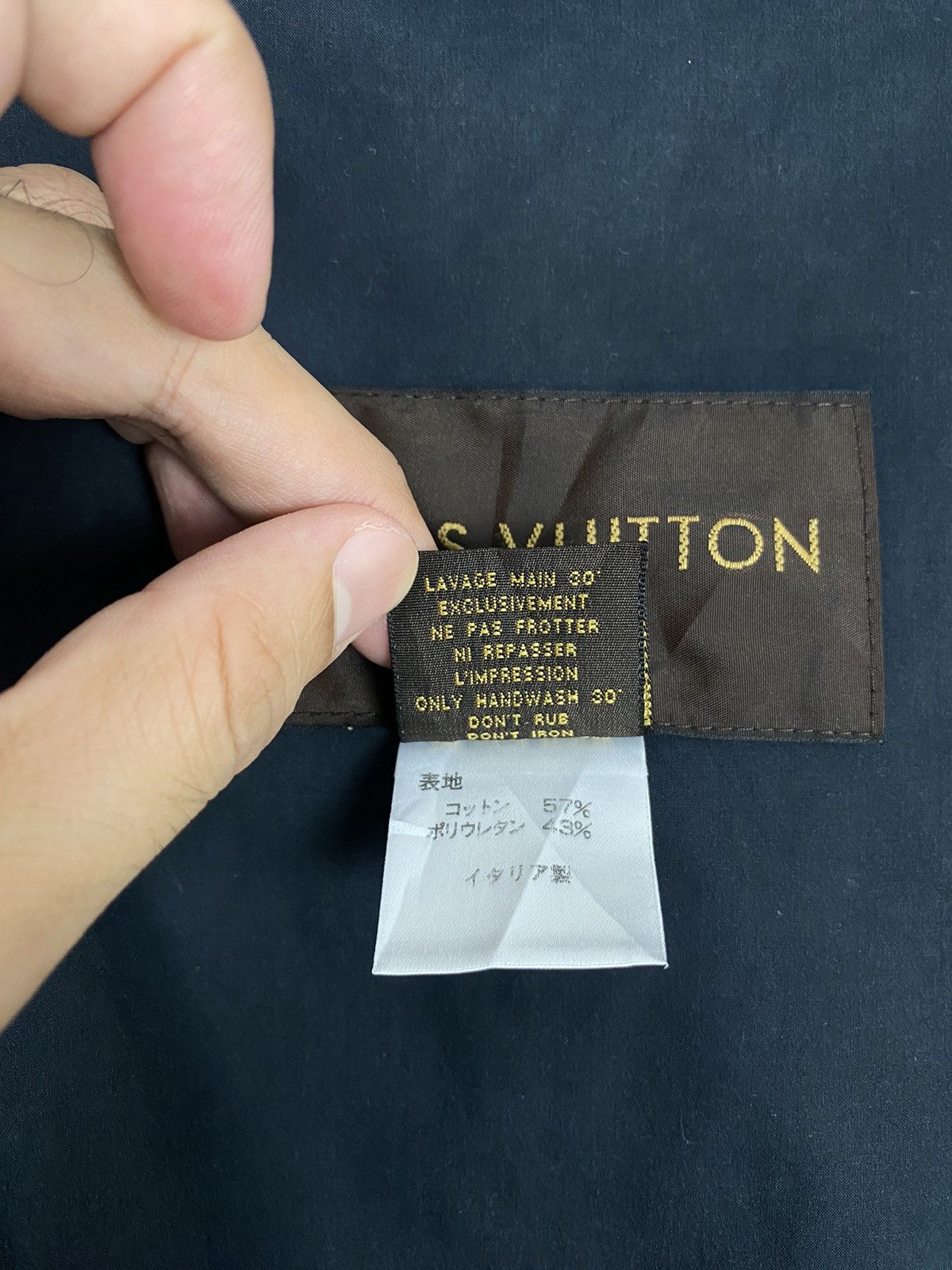 Louis Vuitton Rare Louis Vuitton Monogram Reflective Waterproof Coat Italy Size US S / EU 44-46 / 1 - 13 Thumbnail