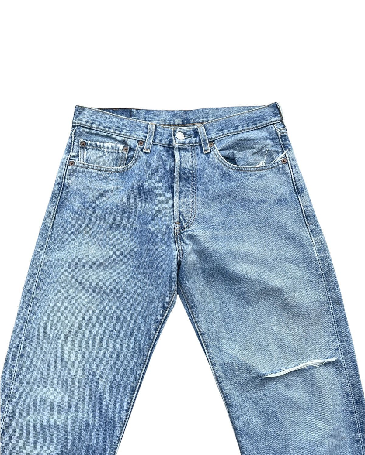 Levi's × Vintage Vintage Levi’s 501 e 2002 Guetamala Aging Wash Distressed Size US 31 - 3 Thumbnail