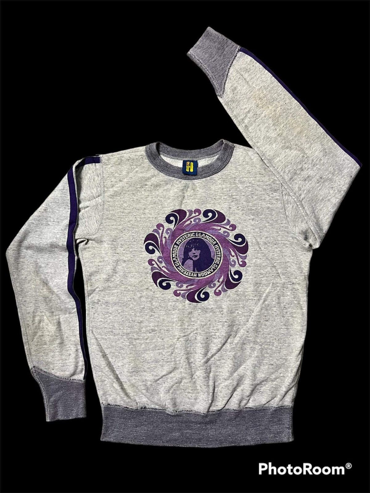 Hysteric Glamour Vtg Hysteric Glamour Sweatshirt Naked Girl Unisex Design Size US S / EU 44-46 / 1 - 1 Thumbnail