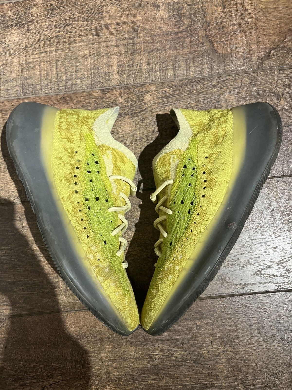 Yeezy Boost 380 Hylte FZ4990 display picture 2