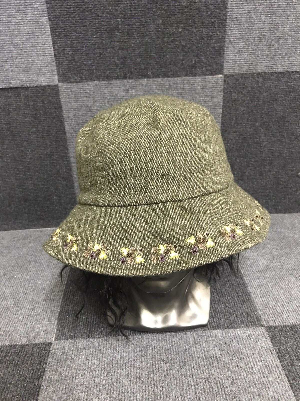 Anna Sui ANNA SUI Flower Embroidery Designer Archival Hat Size ONE SIZE - 1 Thumbnail