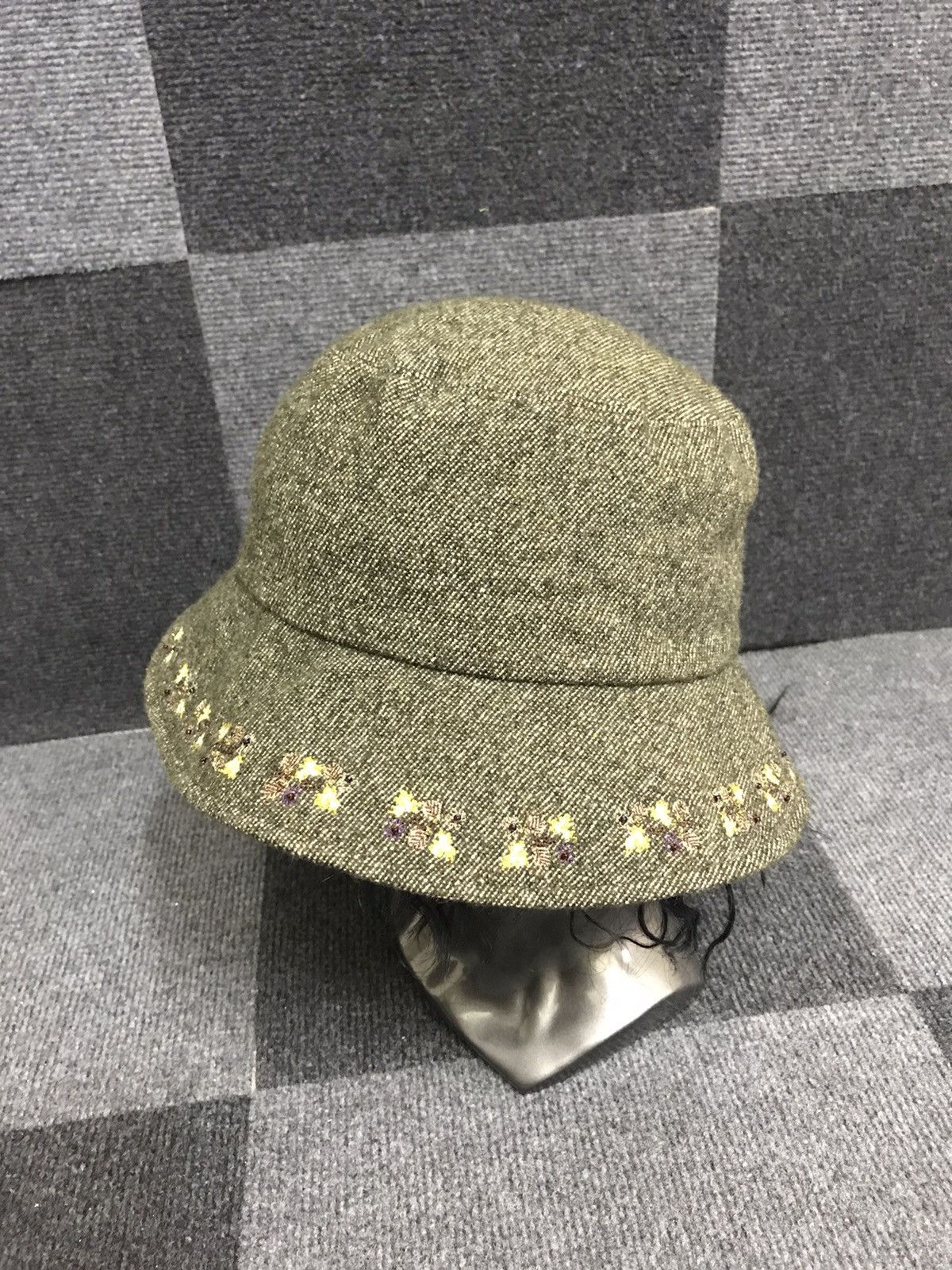 Anna Sui ANNA SUI Flower Embroidery Designer Archival Hat Size ONE SIZE - 2 Thumbnail
