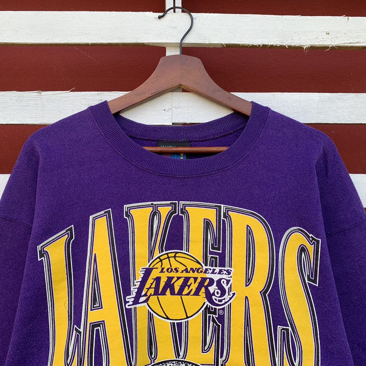 Logo 7 Rare! Vintage 90s NBA Lakers Sweatshirt Basketball Size US L / EU 52-54 / 3 - 3 Thumbnail