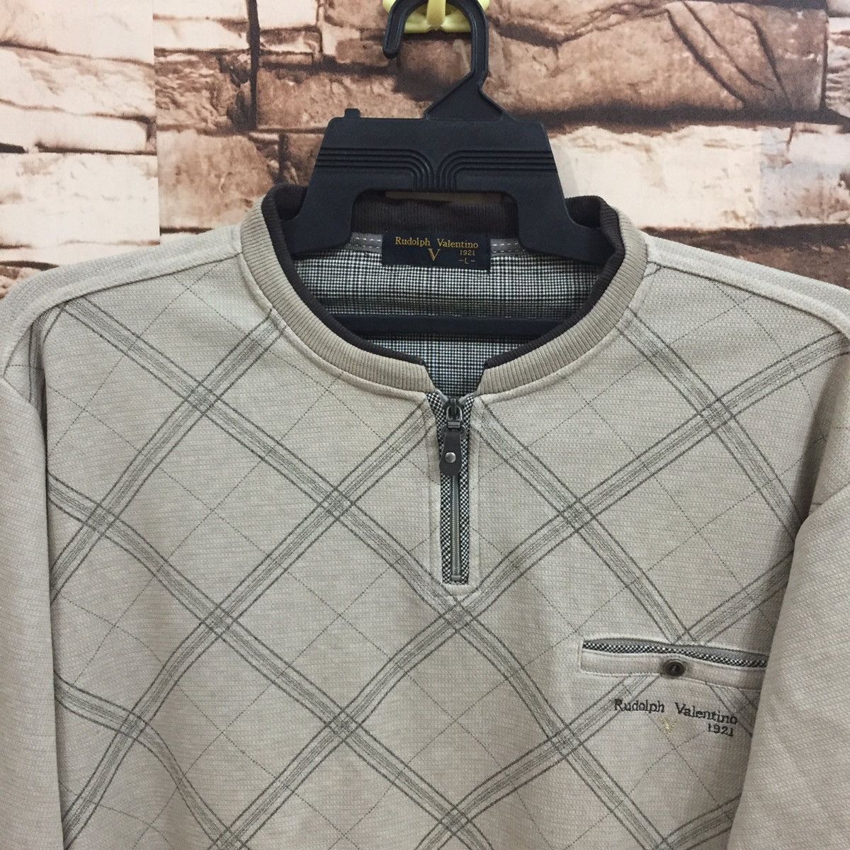Valentino Vintage RUDOLPH VALENTINO sweatshirt embroidered size L Size US L / EU 52-54 / 3 - 2 Thumbnail