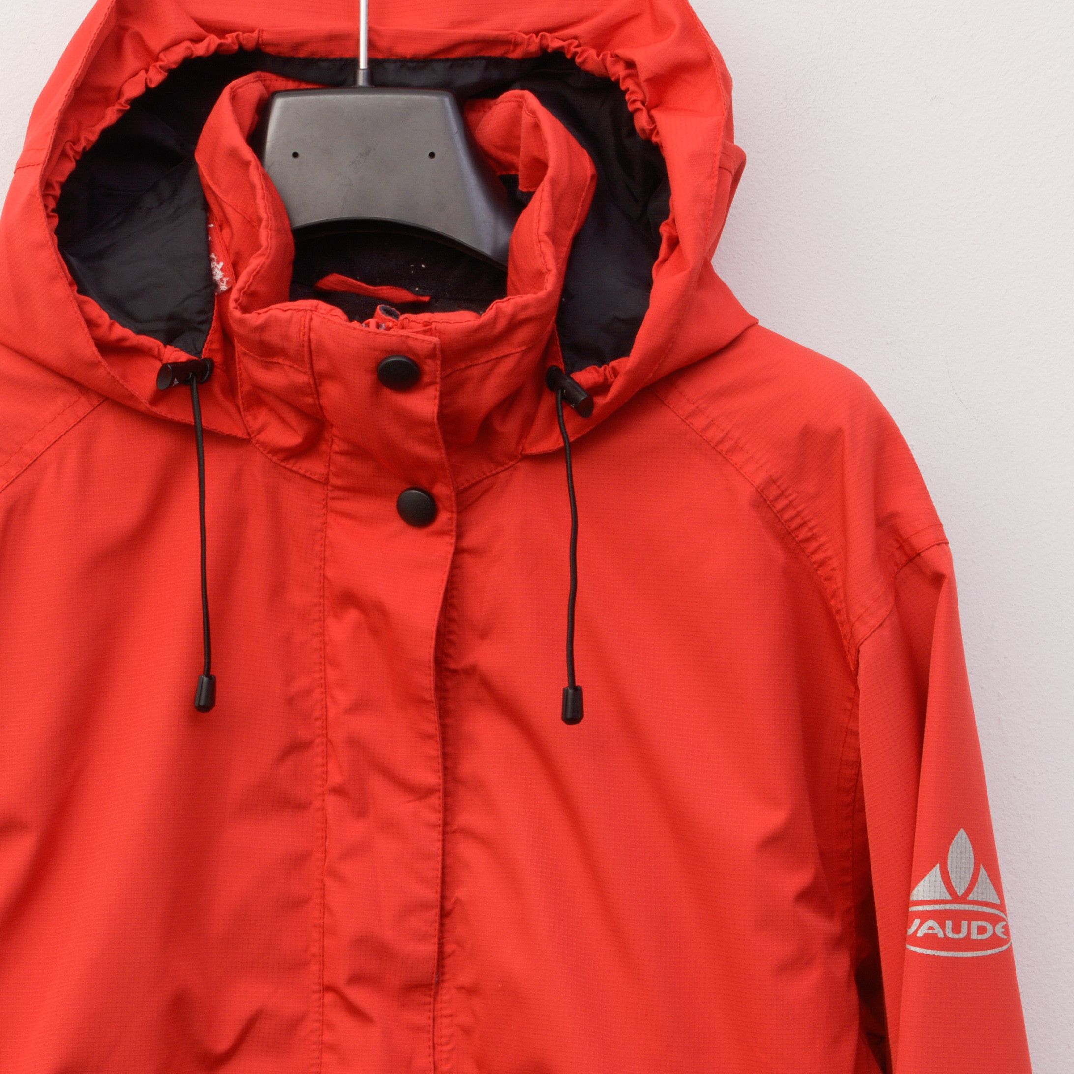 Other Vaude Ceplex S Biking Raincoat UK 8 Jacket Coat EU 36 Hooded Size S / US 4 / IT 40 - 2 Thumbnail