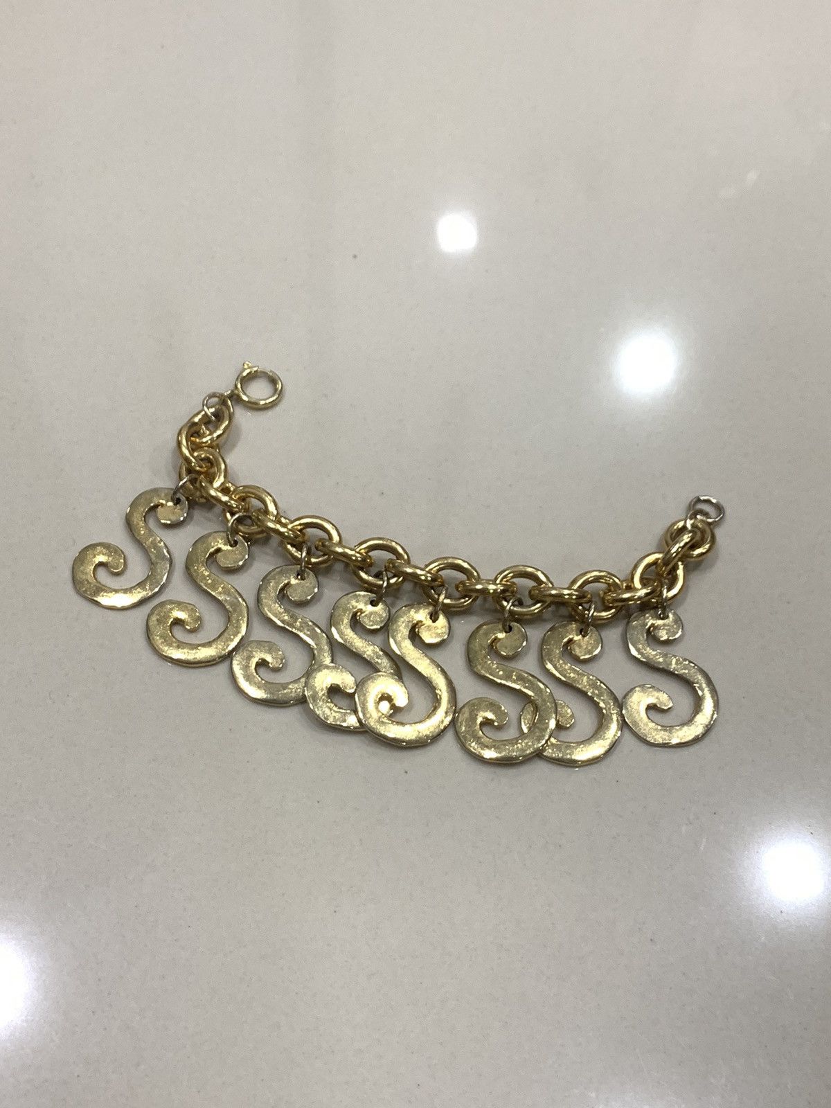 Jewelry × Vintage VTG 1990s S CHAIN GOLD TONE BRACELET Size ONE SIZE - 2 Thumbnail