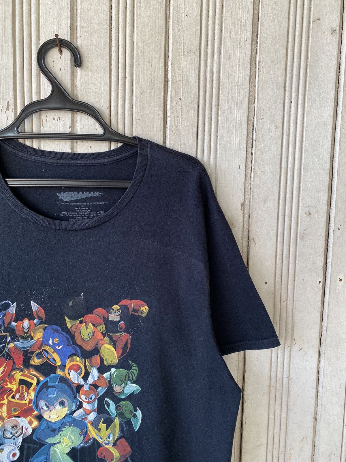 Vintage Vintage anime Game Megaman Tees Size US L / EU 52-54 / 3 - 4 Thumbnail