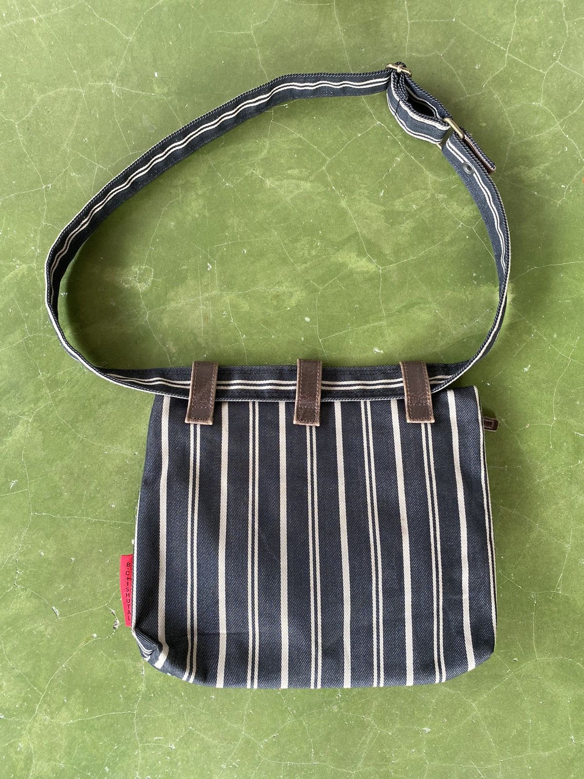 Vintage Vintage B.c.+ishutal CrossBody Bag Size ONE SIZE - 2 Thumbnail