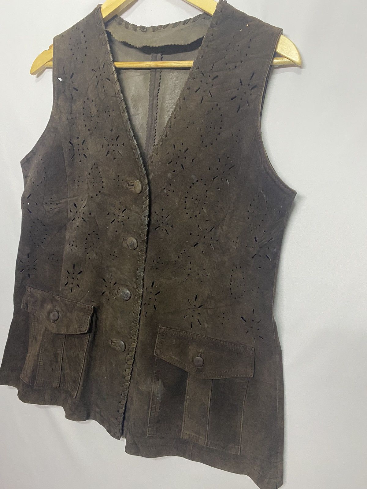 (E)LEATHER VEST HYPEBEAST LADIES
