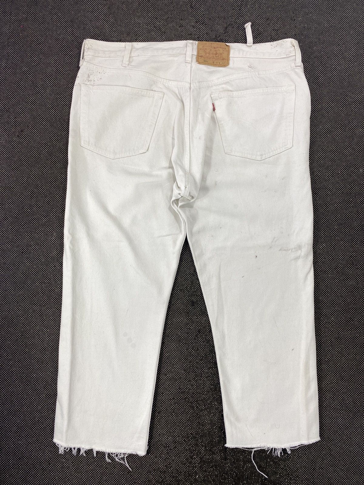 Jean VINTAGE LEVIS 501 CROPPED WHITE JEANS -J503 Size US 40 / EU 56 - 4 Thumbnail