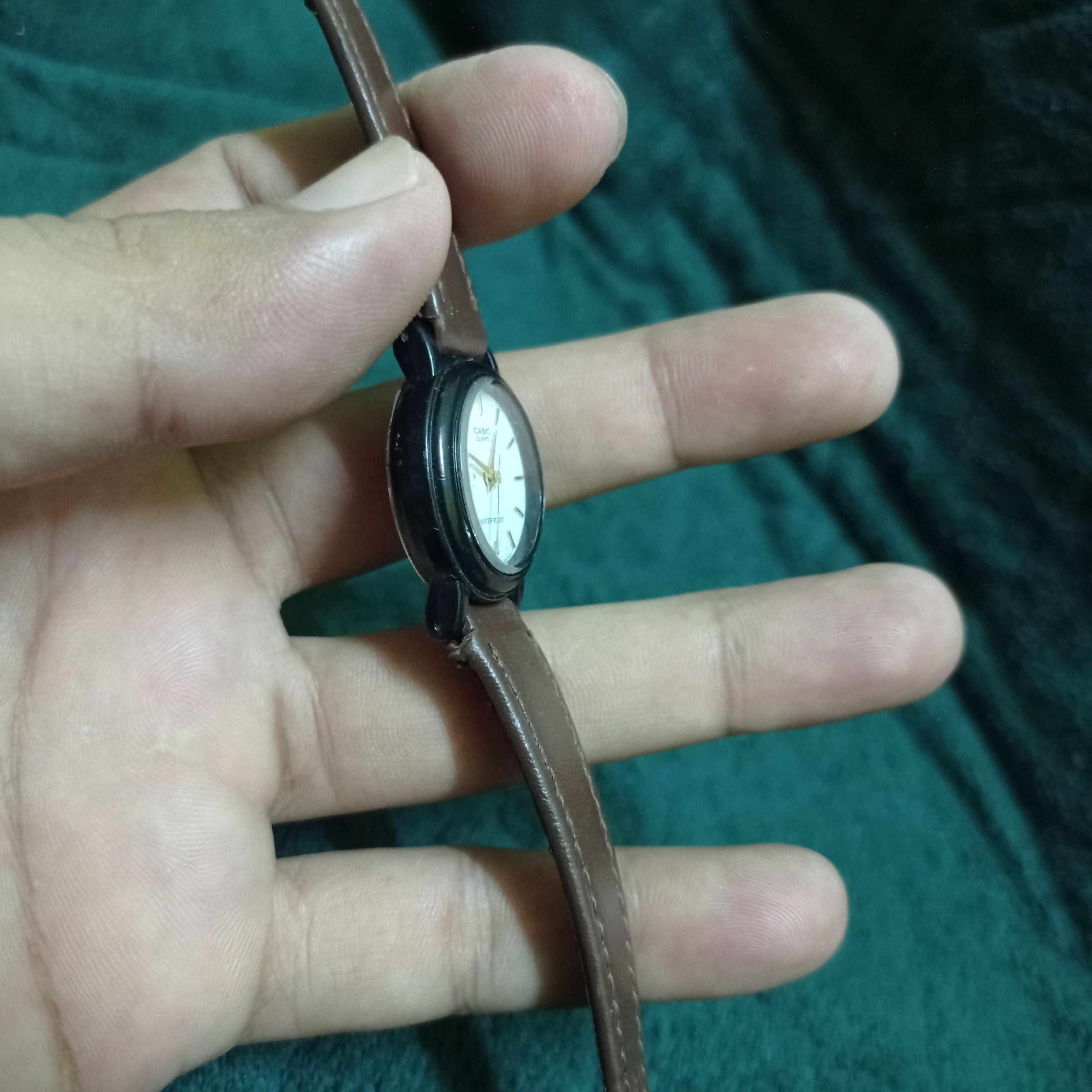 Retro CASIO Ladies Watch v(LQ-139) Japan Quartz Authentic