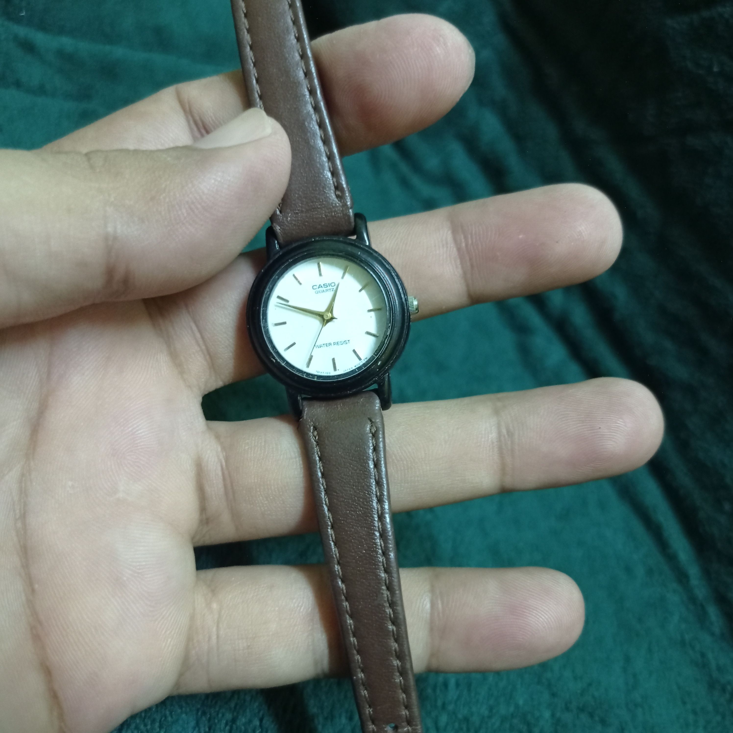 Retro CASIO Ladies Watch v(LQ-139) Japan Quartz Authentic