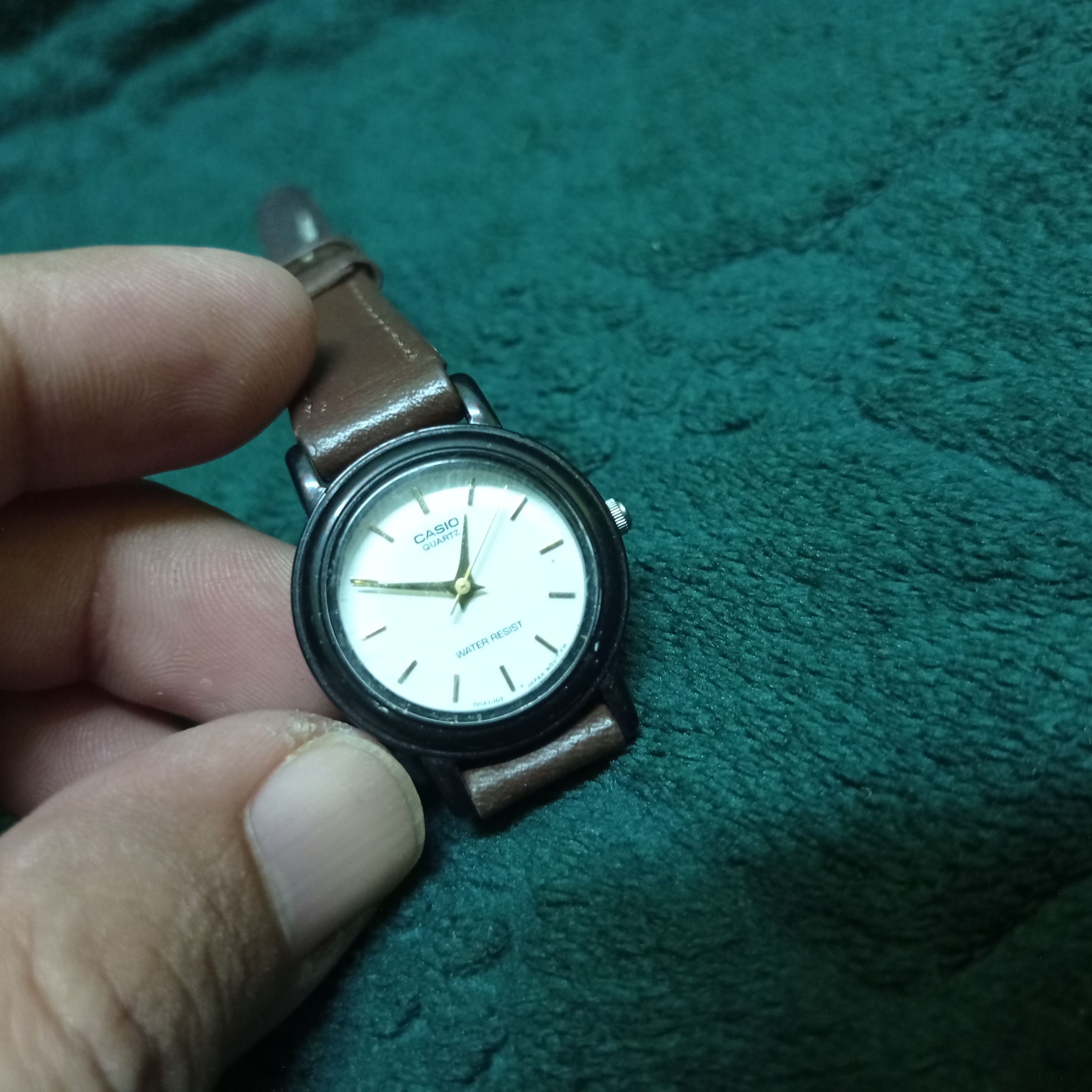 Retro CASIO Ladies Watch v(LQ-139) Japan Quartz Authentic