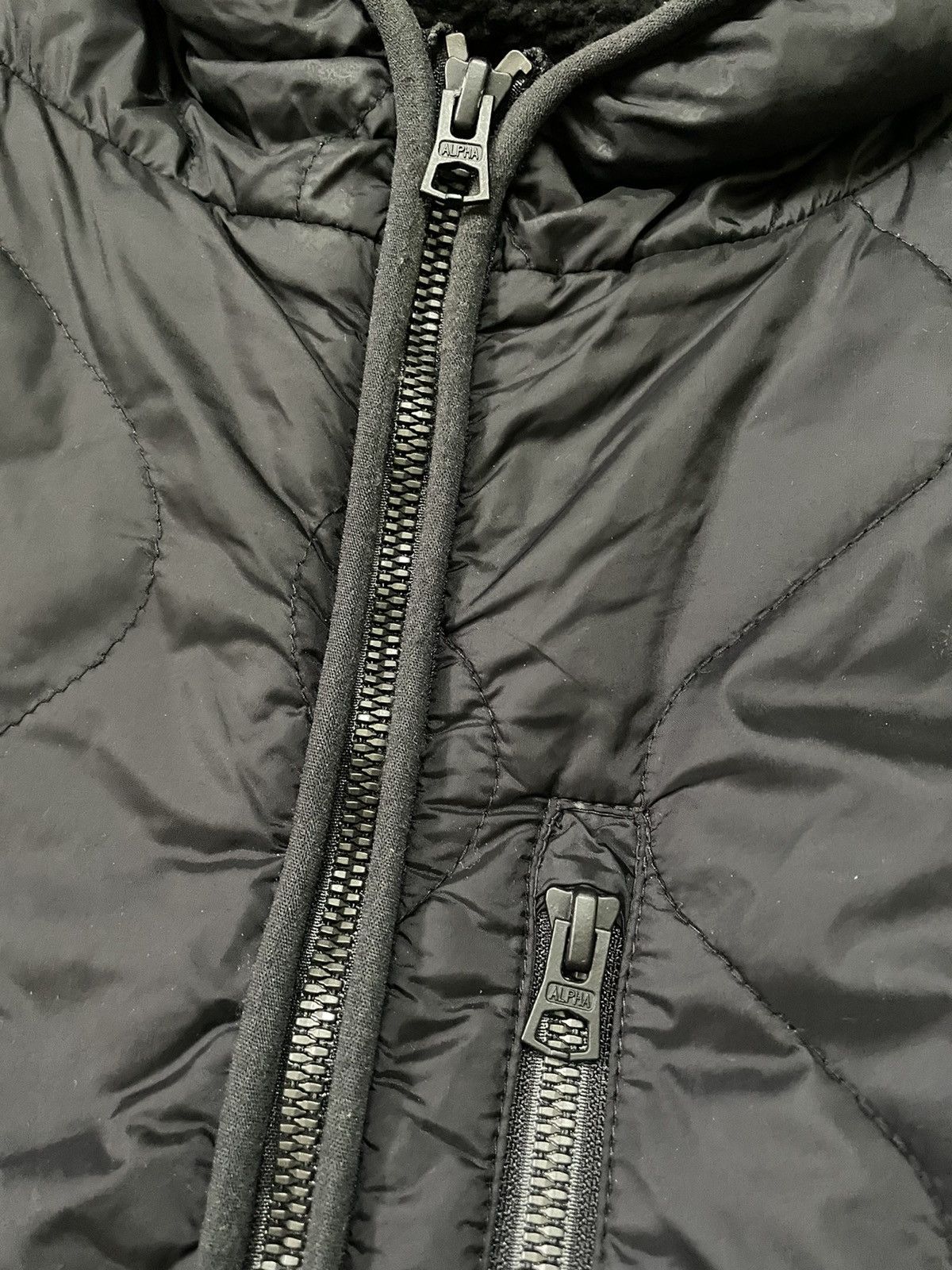 Alpha Industries Vintage Alpha Industries Puffer Jacket Hoodie Size US S / EU 44-46 / 1 - 7 Thumbnail