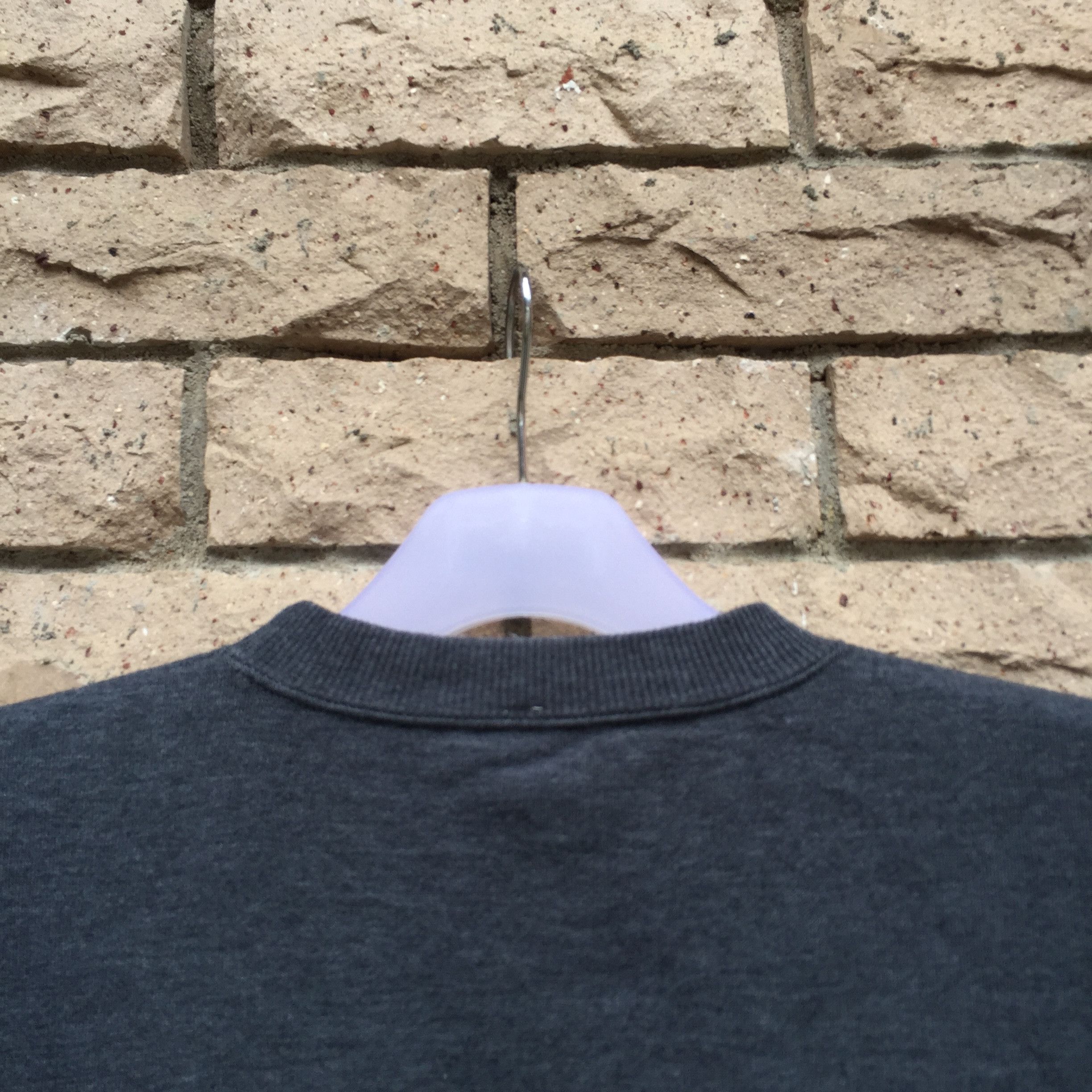 Japanese Brand × Uniqlo UNIQLO Sweatshirt plain color.. dark gey.. japan brands.. Size US M / EU 48-50 / 2 - 8 Thumbnail
