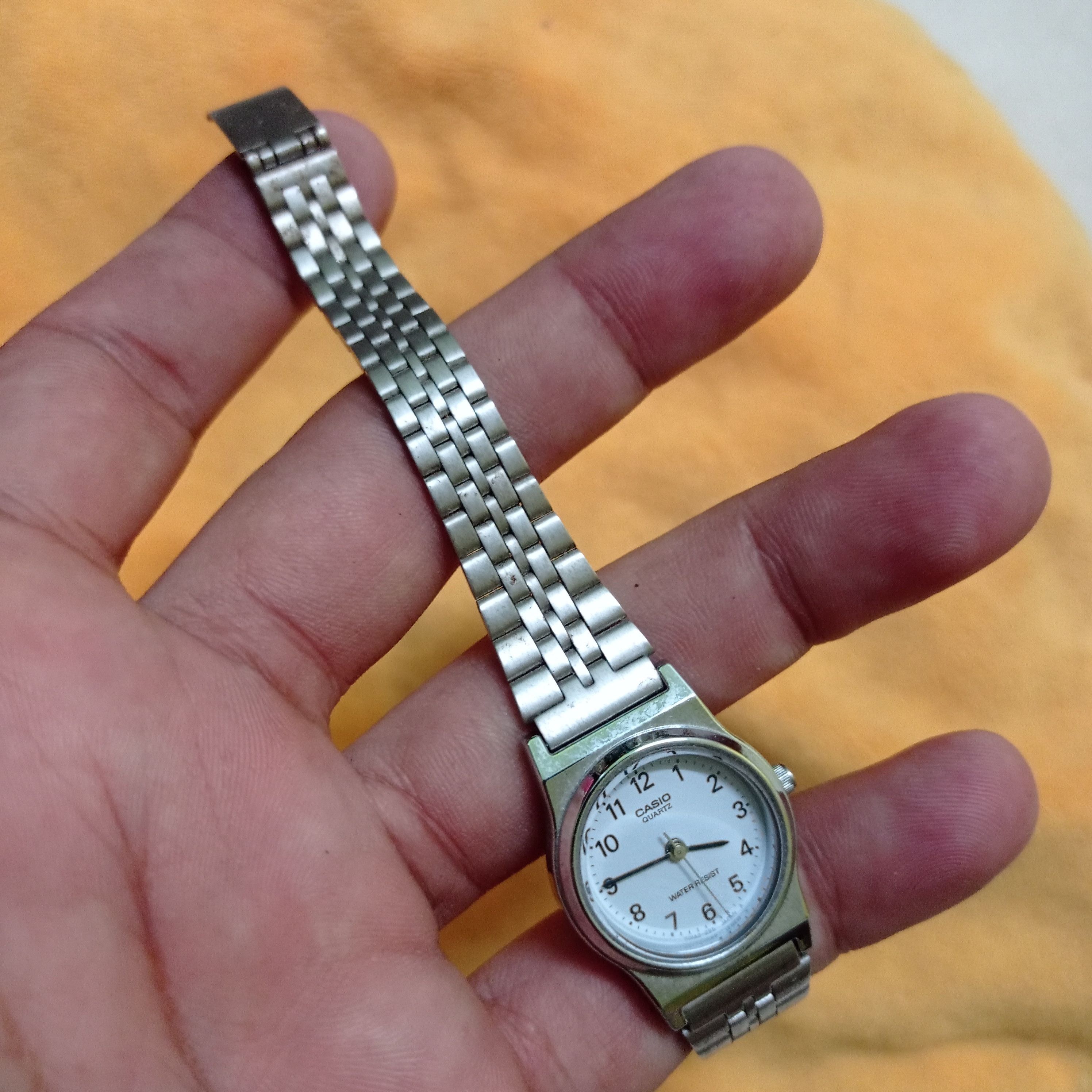 Casio Retro Casio Watch Japanese Fashion For Ladies. Size ONE SIZE - 4 Thumbnail