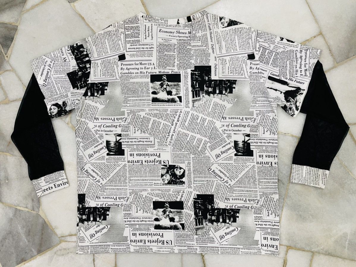 Japanese Brand RARE Design Tshirt Newpapper Full/over Print Size US L / EU 52-54 / 3 - 2 Thumbnail