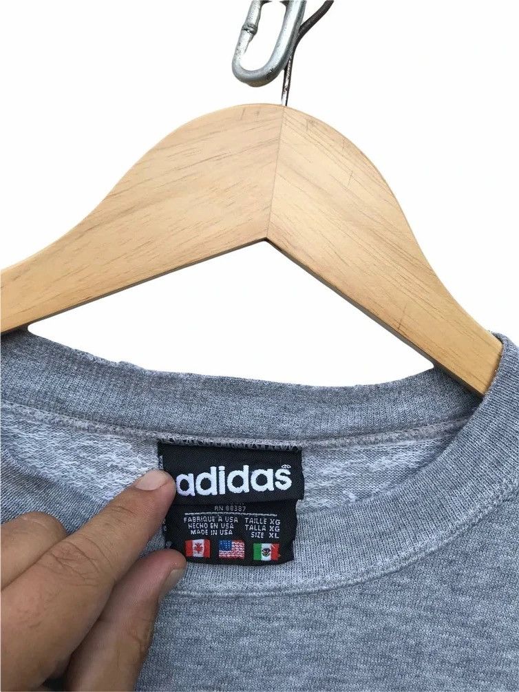 Adidas Vintage Adidas Usa Big Logo Streetwear Fashion Sweatshirt Size US S / EU 44-46 / 1 - 2 Thumbnail