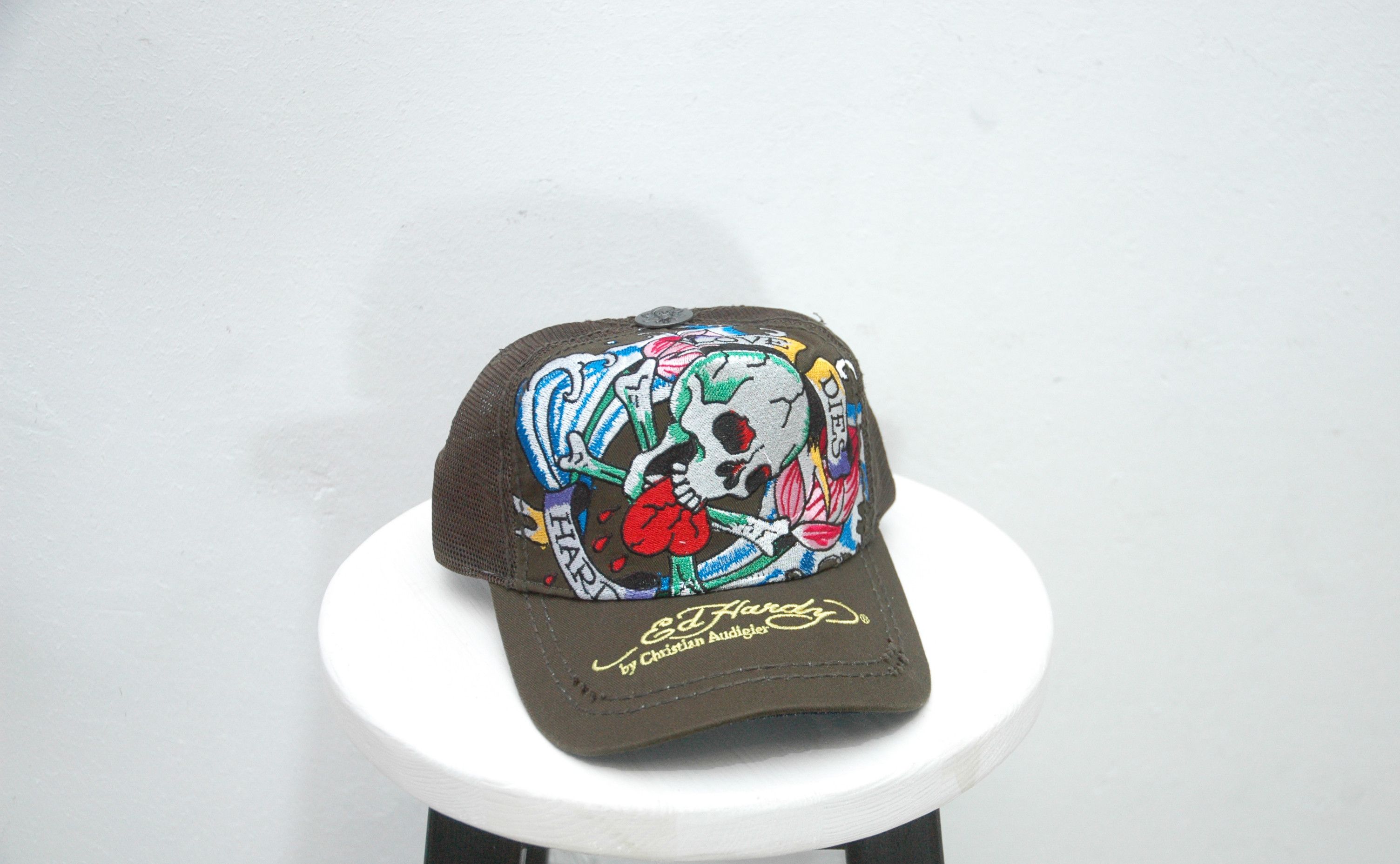 Christian Audigier NWT Ed Hardy Christian Audigier Love Dies Hard Size ONE SIZE - 1 Thumbnail