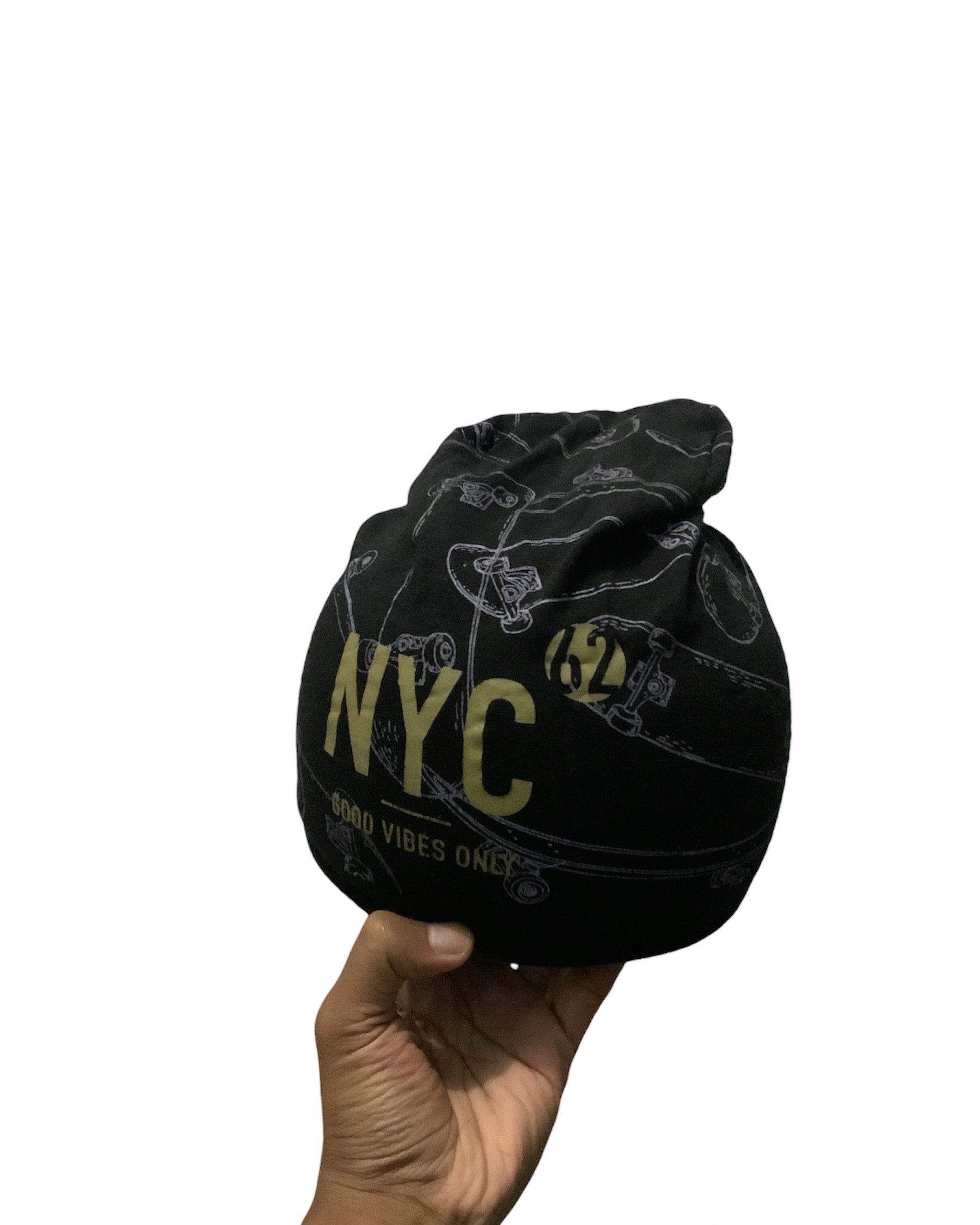 image of Nyc Skate Full Print Avant Garde Beanie Hat in Black, Men's